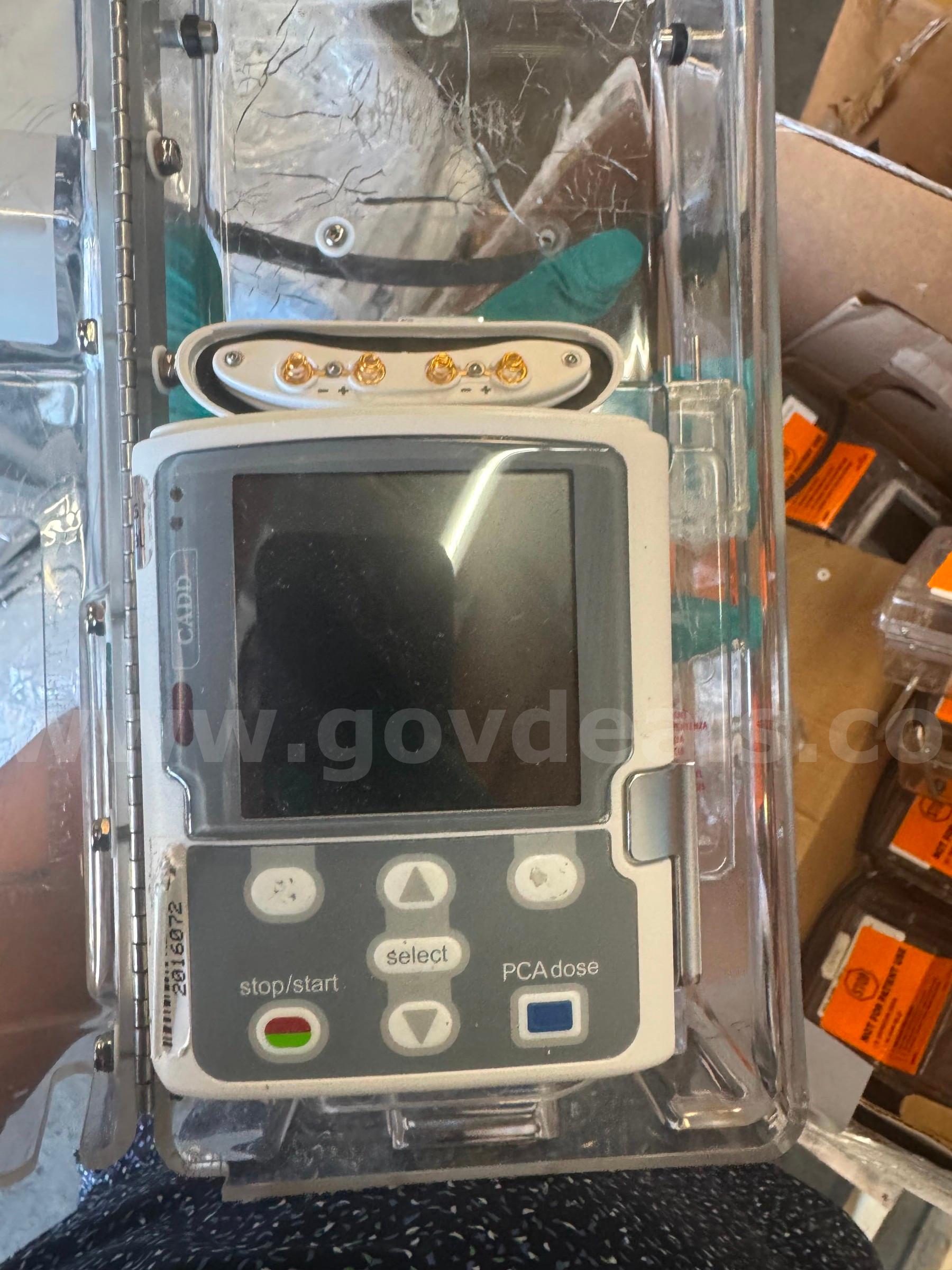 40 PCS CADD SOLIS 2110 INFUSION PUMP  2110 Government Surplus Auction - Photo #4