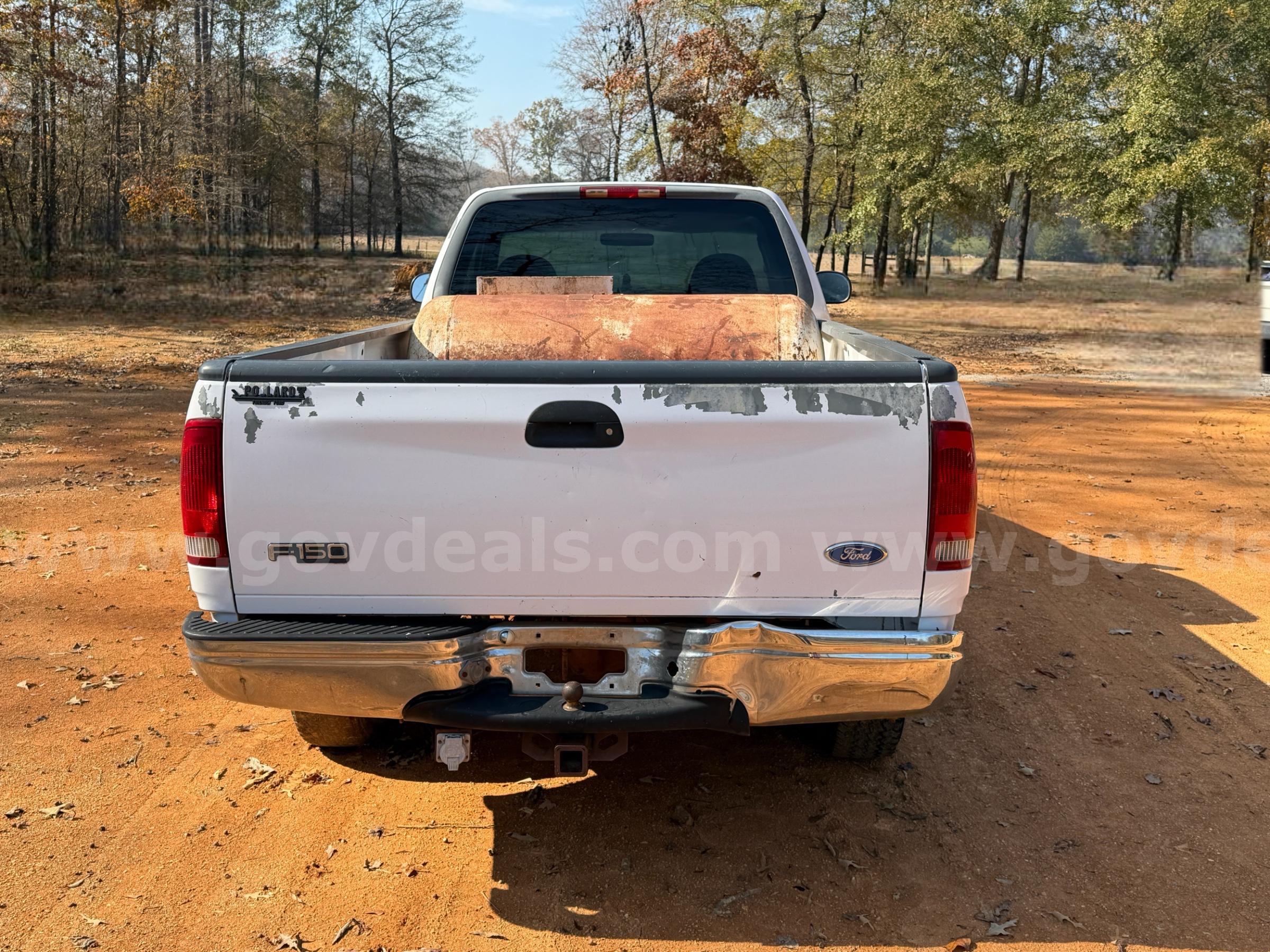 1997 Ford F-150 Reg. Cab Long Bed 4WD Ford F-150 Government Surplus Auction - Photo #6
