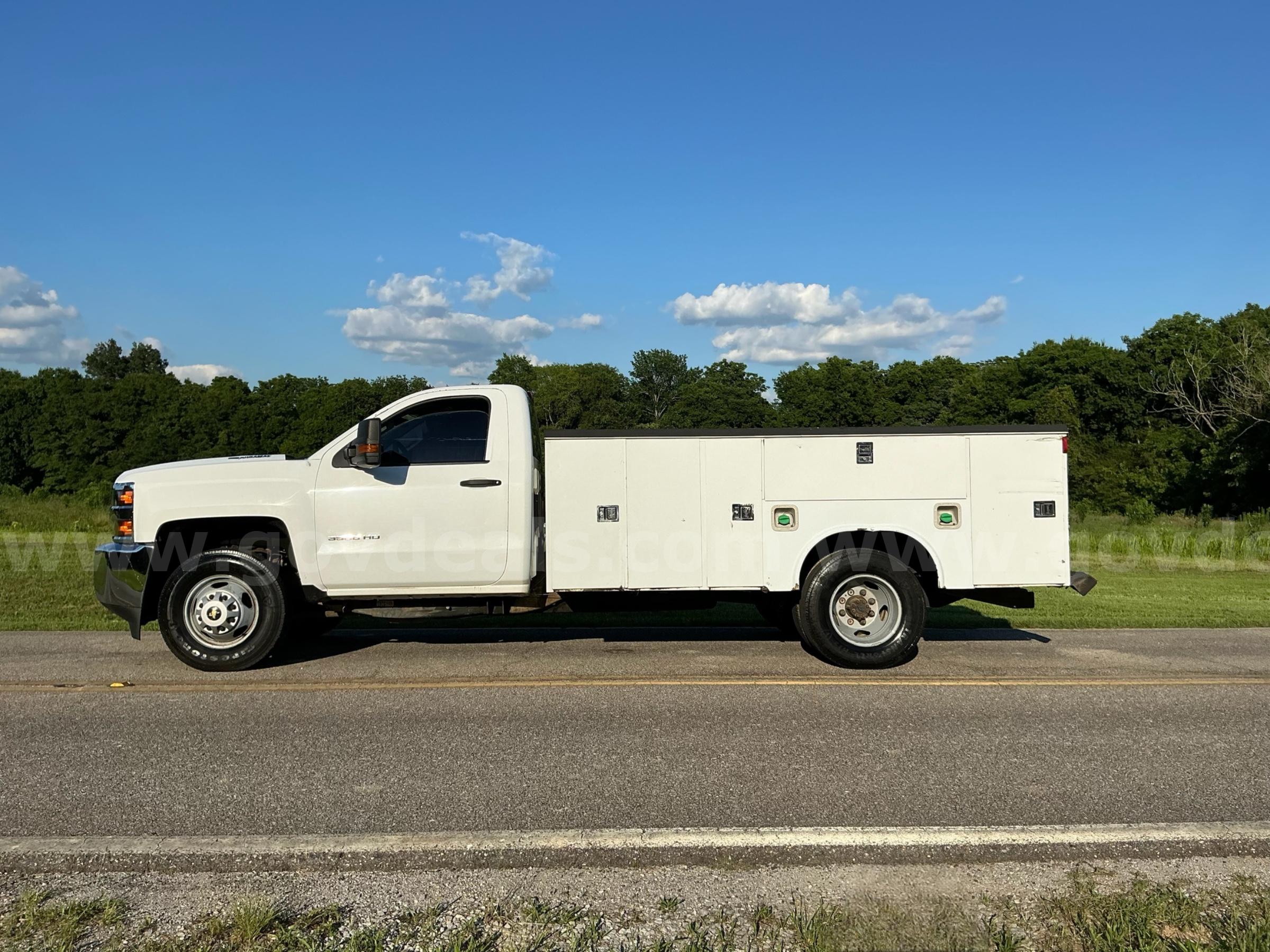 2016 Chevrolet Silverado 3500HD Duramax Diesel 2WD Chevrolet Silverado 3500HD Government Surplus Auction - Photo #2