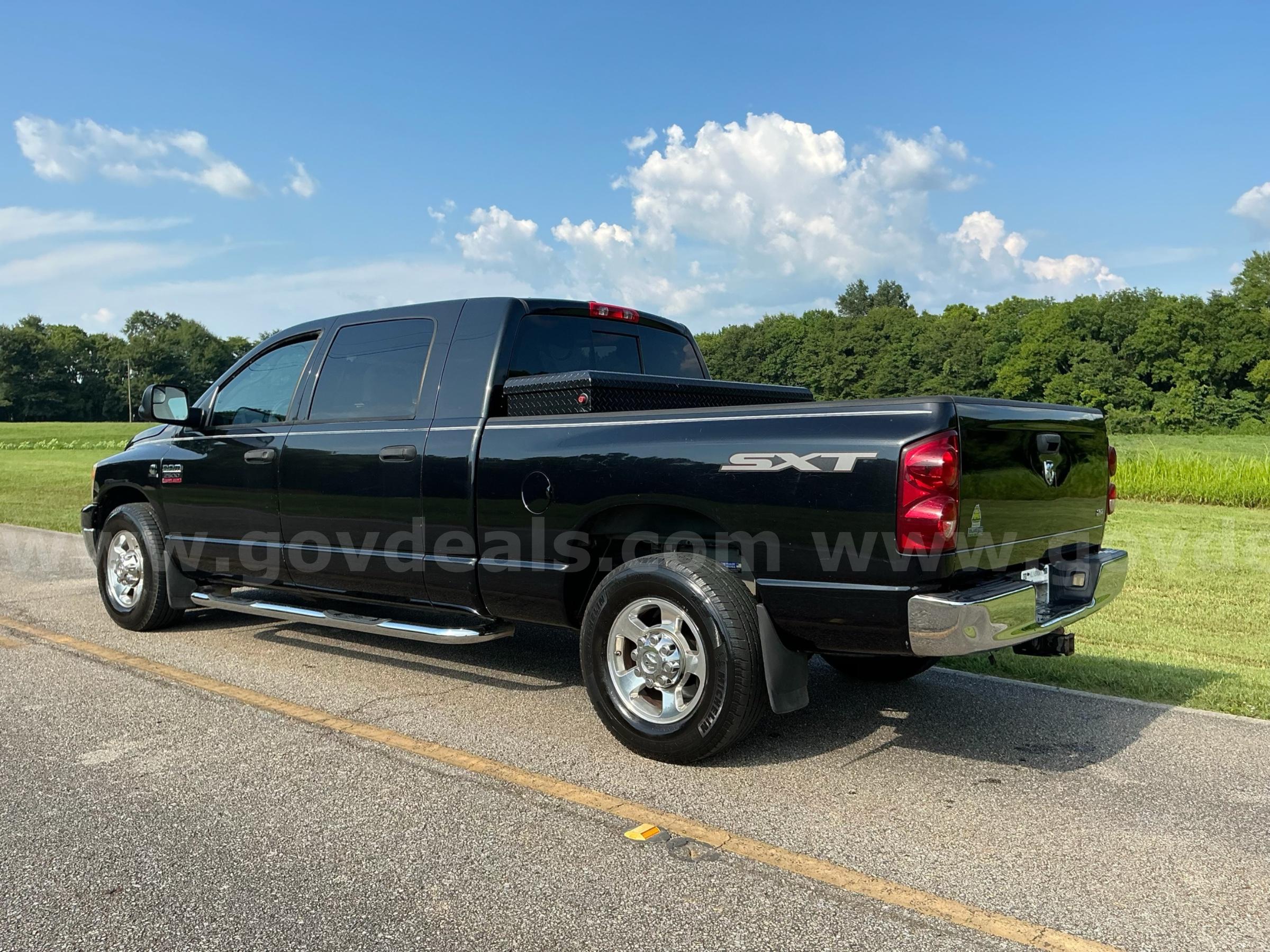 2009 Dodge Ram 2500 SXT Mega Cab CUMMINS DIESEL Dodge Ram 2500 Government Surplus Auction - Photo #4