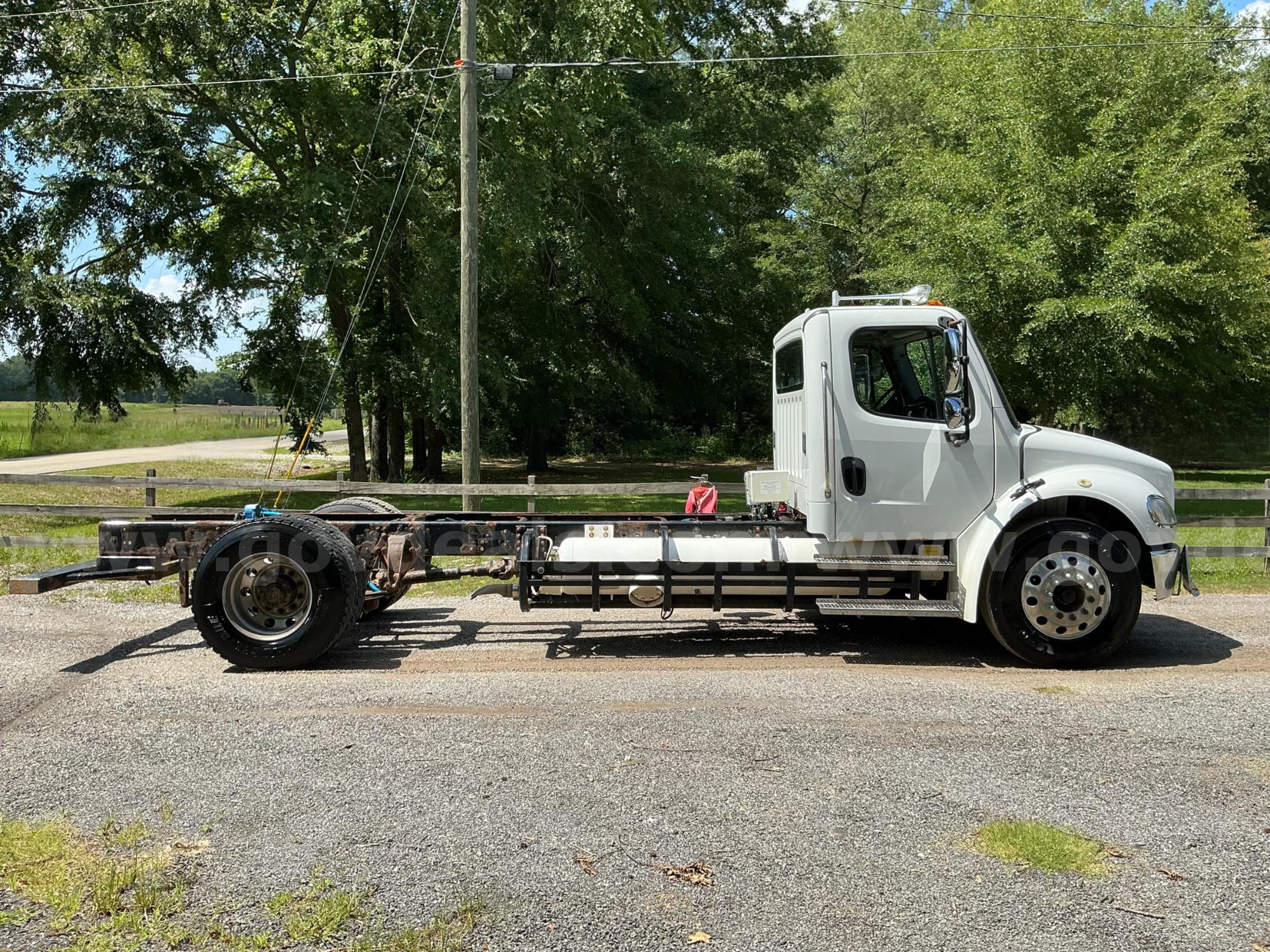2016 Freightliner S2G Cab & Chassis ( VIDEO ATTACHED ) Freightliner S2G Government Surplus Auction - Photo #3