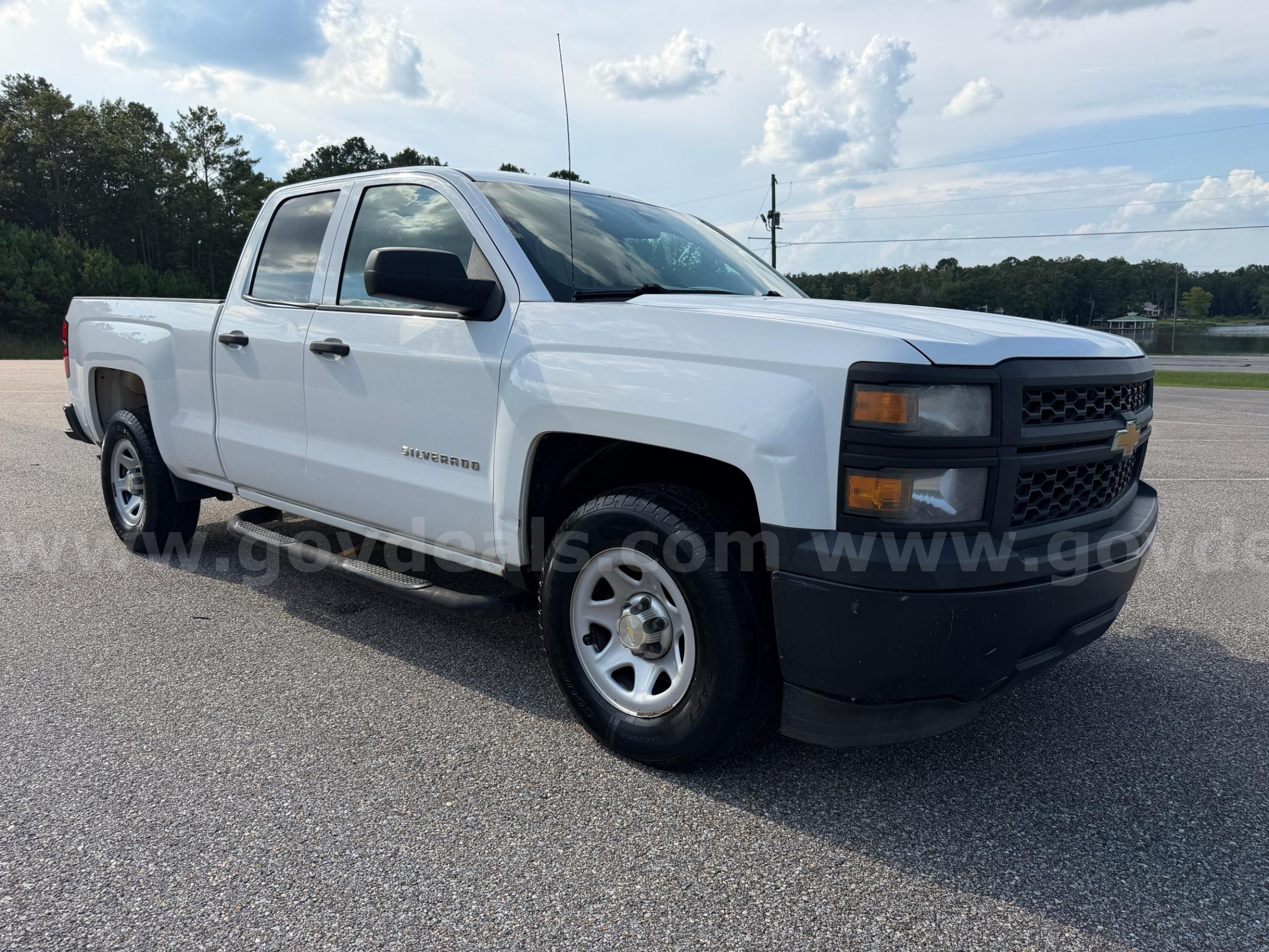 2014 Chevrolet Silverado 1500 Work Truck 1WT Double Cab 2WD Chevrolet Silverado Government Surplus Auction - Photo #2