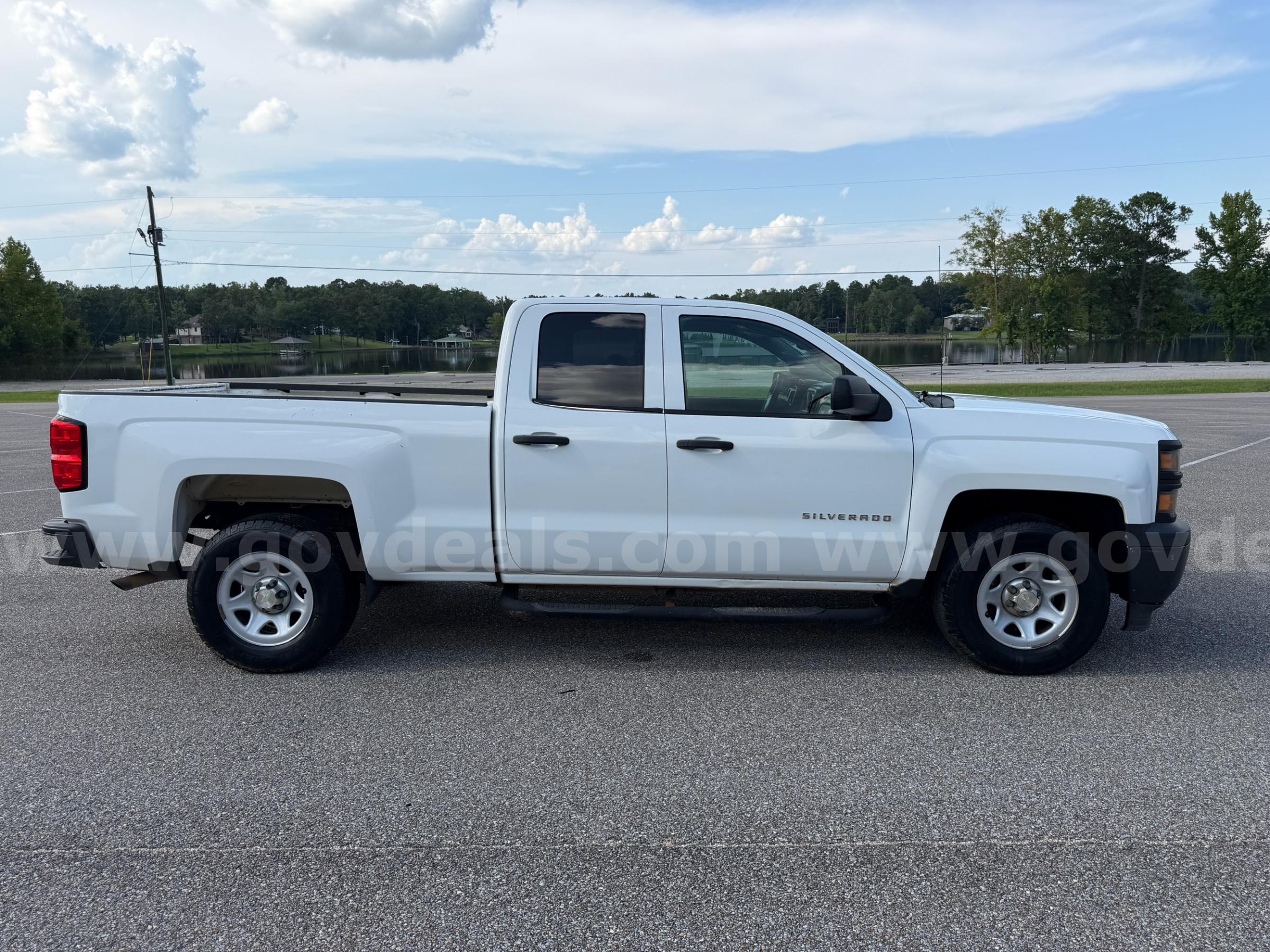 2014 Chevrolet Silverado 1500 Work Truck 1WT Double Cab 2WD Chevrolet Silverado Government Surplus Auction - Photo #4