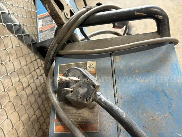 Welder Miller  Government Surplus Auction - Photo #3
