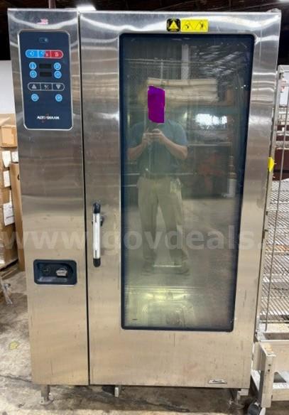 Electric Oven with Pan Rack