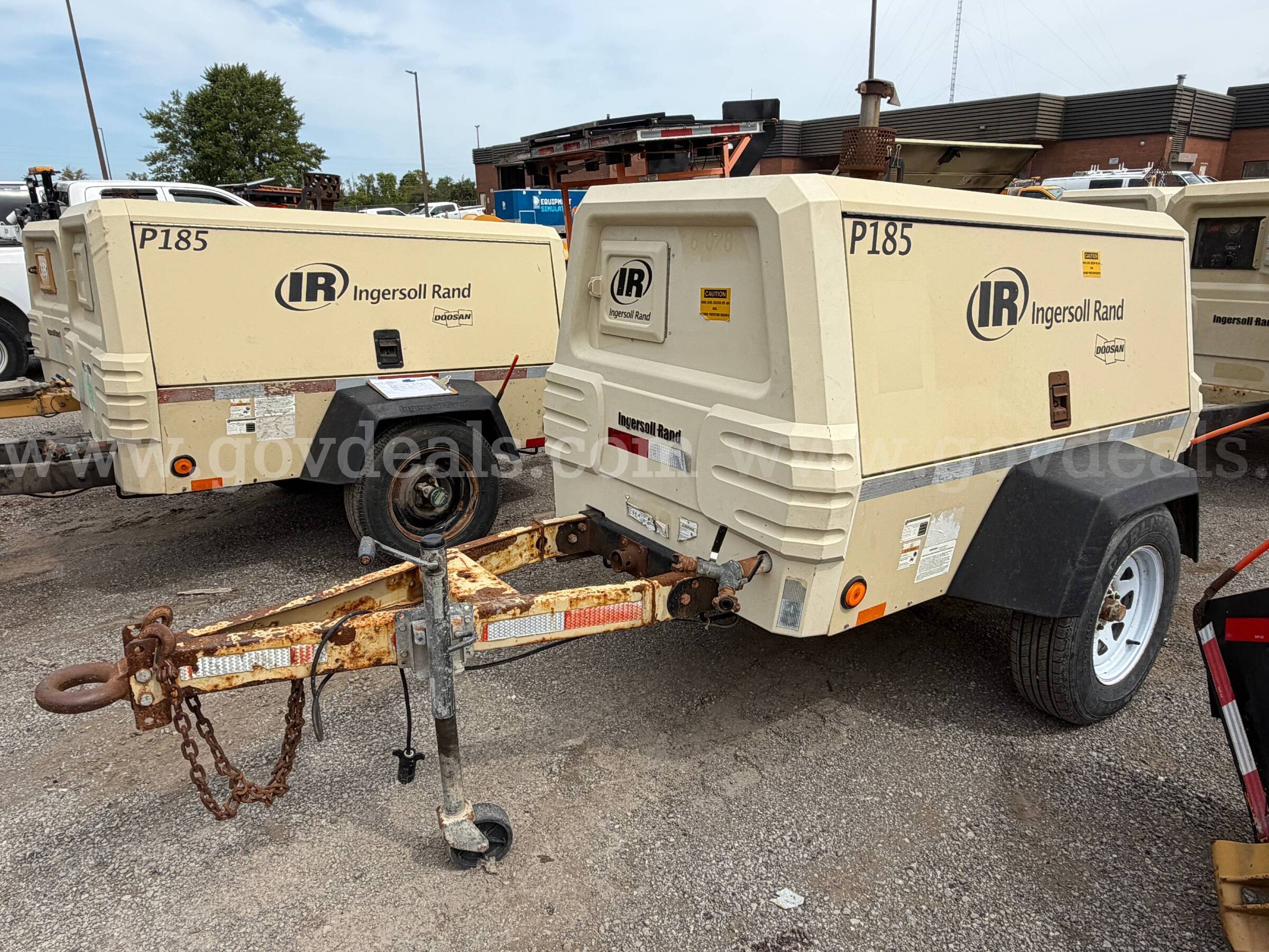 Ingersoll Rand Trailer Compressor John Deere/4024T Ingersoll Rand / John Deere 4024T Government Surplus Auction - Photo #2