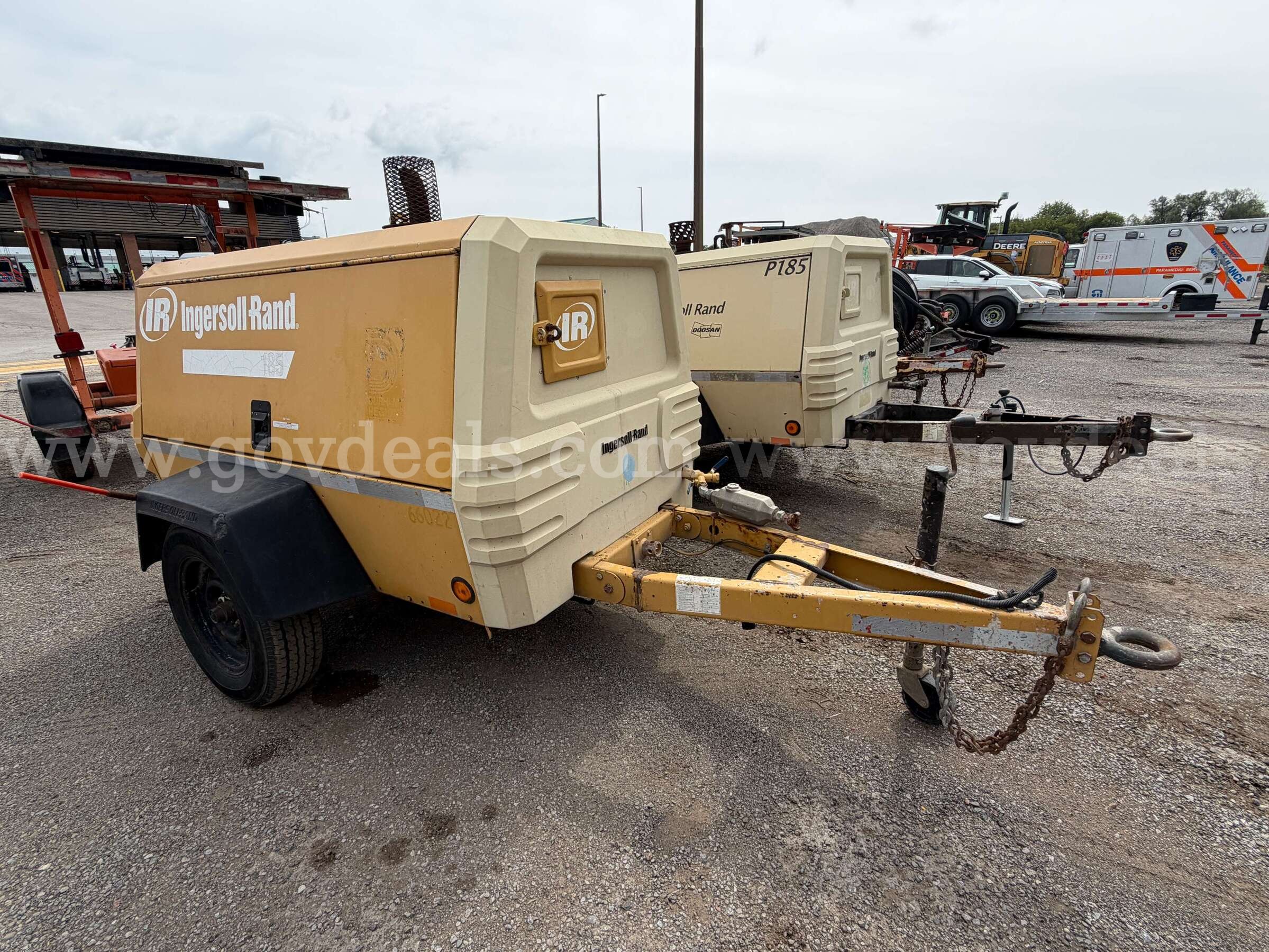 Ingersoll Rand Trailer Compressor John Deere/4024T Ingersoll Rand 4024T Government Surplus Auction - Photo #3