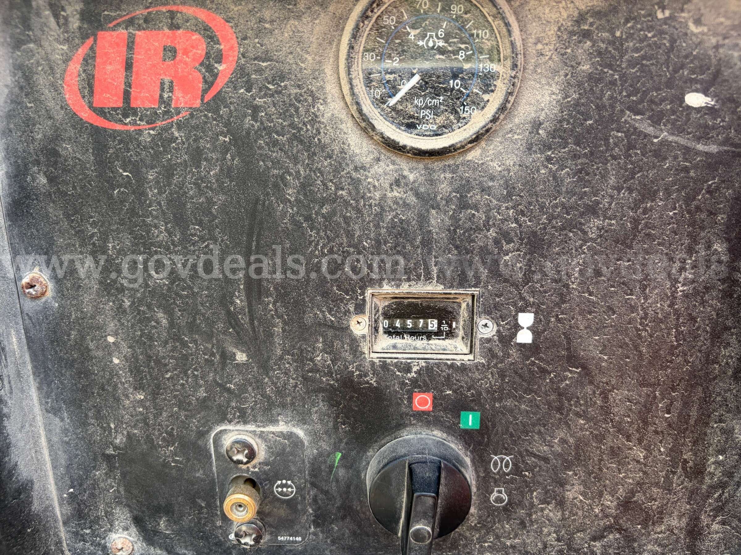 Ingersoll Rand Trailer Compressor John Deere/4024T Ingersoll Rand / John Deere 4024T Government Surplus Auction - Photo #5