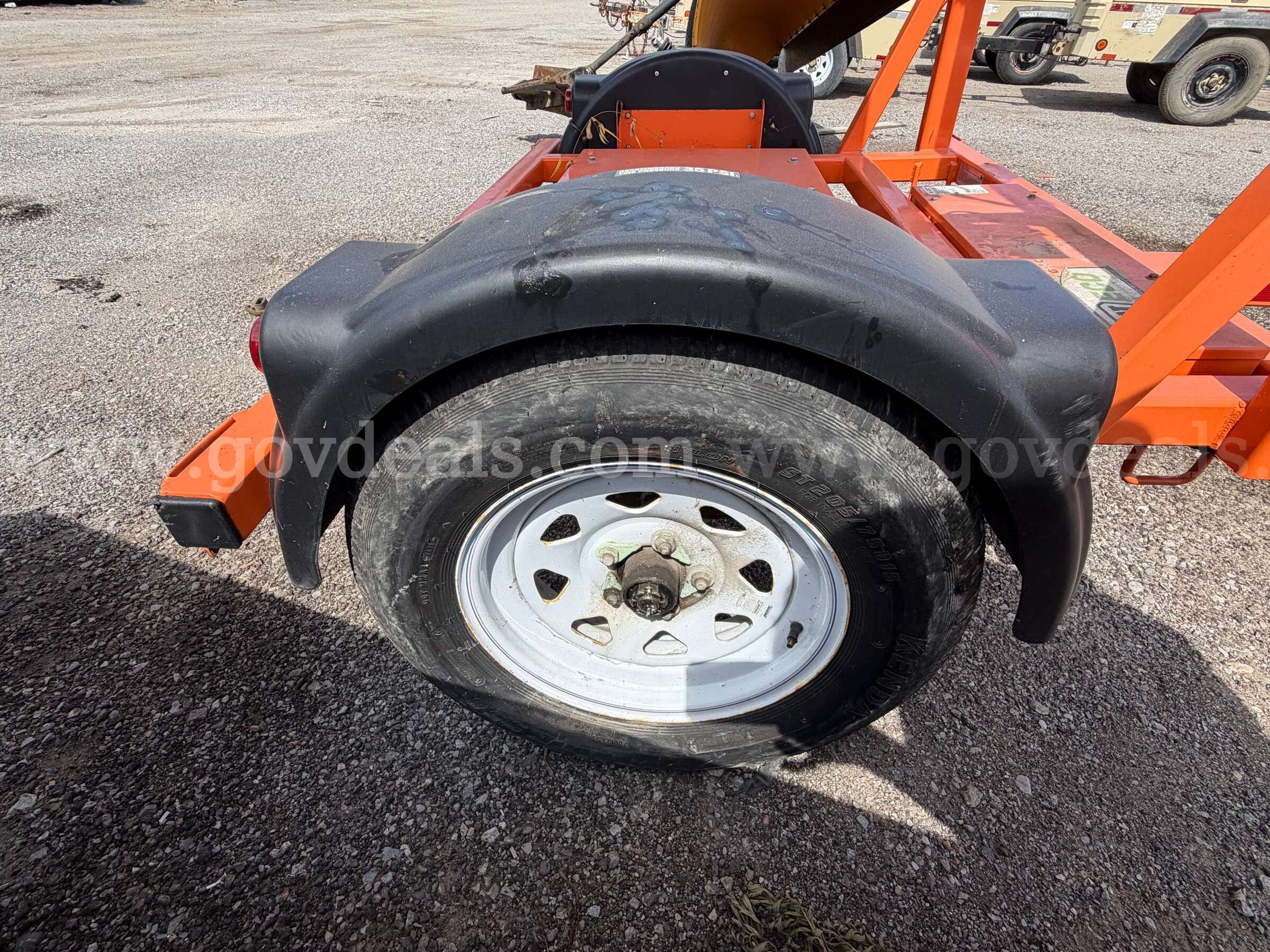 Arrow Board Traffic Trailer Folding Display WANCO INC. WTSP Government Surplus Auction - Photo #3