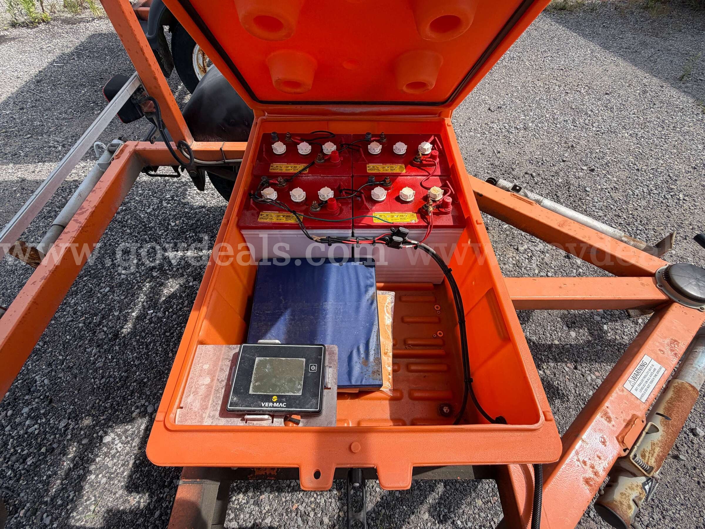 Arrow Board Traffic Trailer Folding Display VER-MAC GVWR Government Surplus Auction - Photo #6