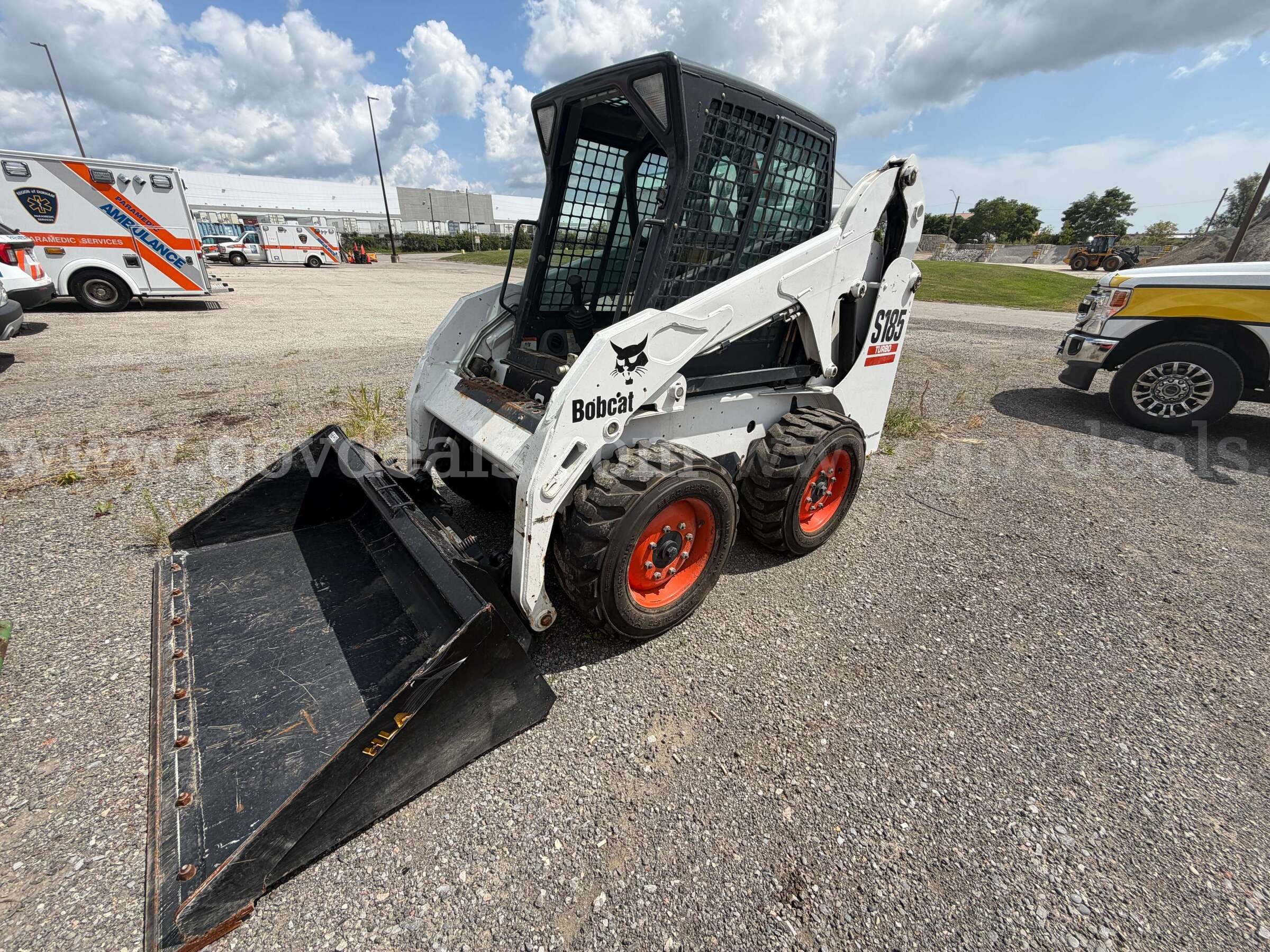 Skid Steer Bobcat S185 Turbo SBLP66HDBO500 Government Surplus Auction - Photo #2