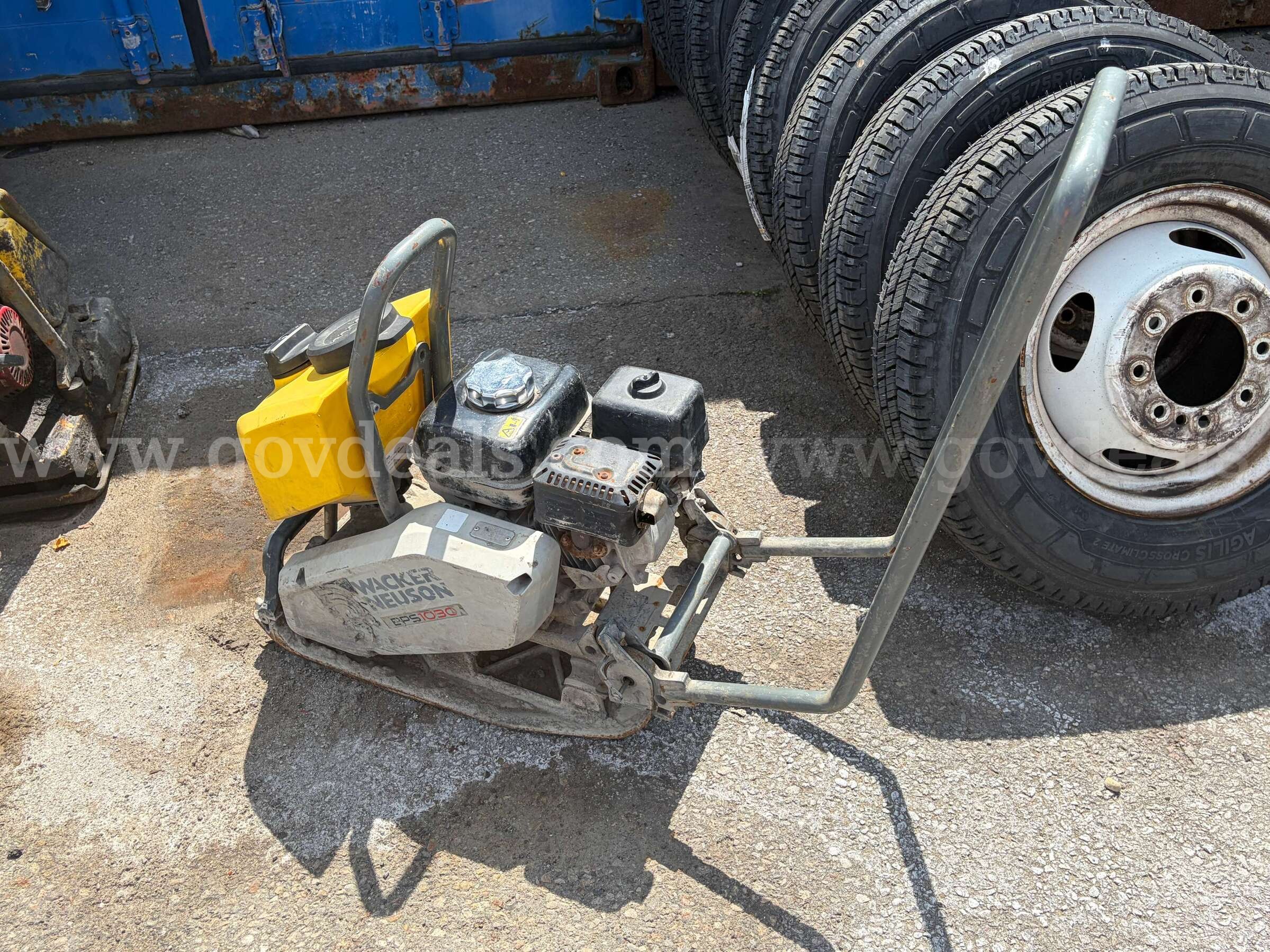 Wacker Neuson Vibroplate VP1135 Tamper