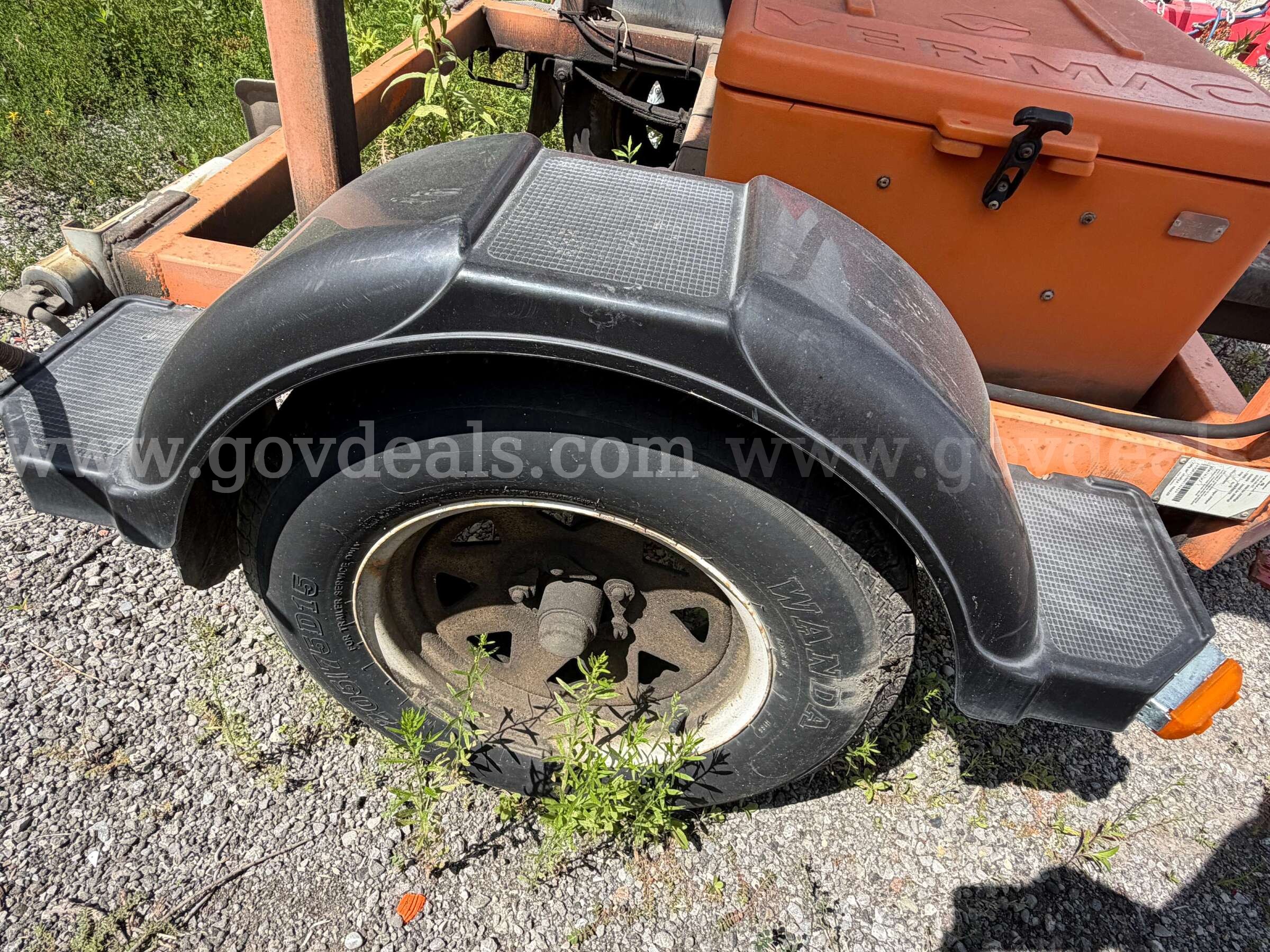 Arrow Board Traffic Trailer Folding Display VER-MAC  Government Surplus Auction - Photo #6