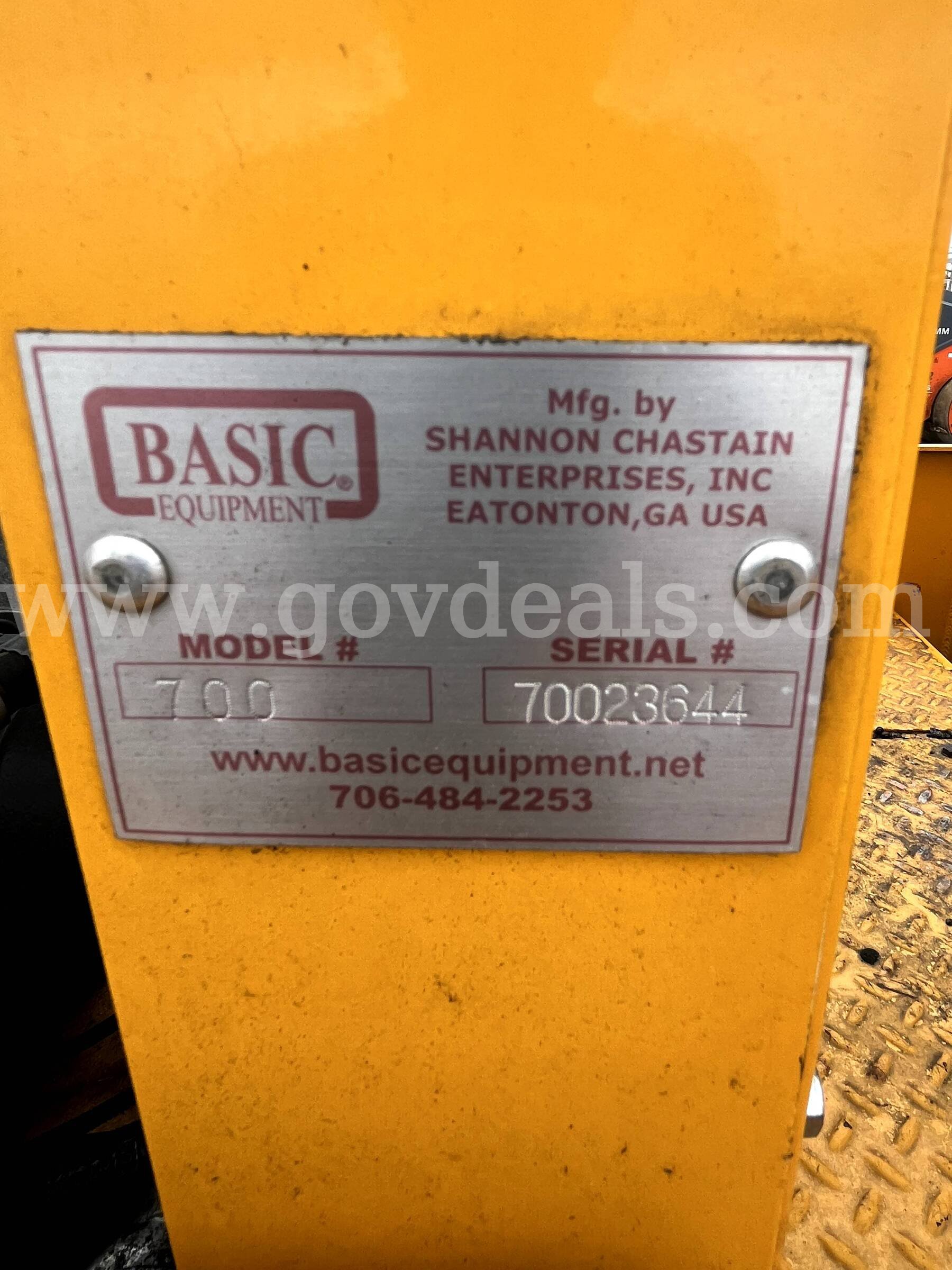 (2023) BASIC 700 Traffic Roller, Kubota Diesel, Seven Pneumatic Tires Basic 700 Government Surplus Auction - Photo #5
