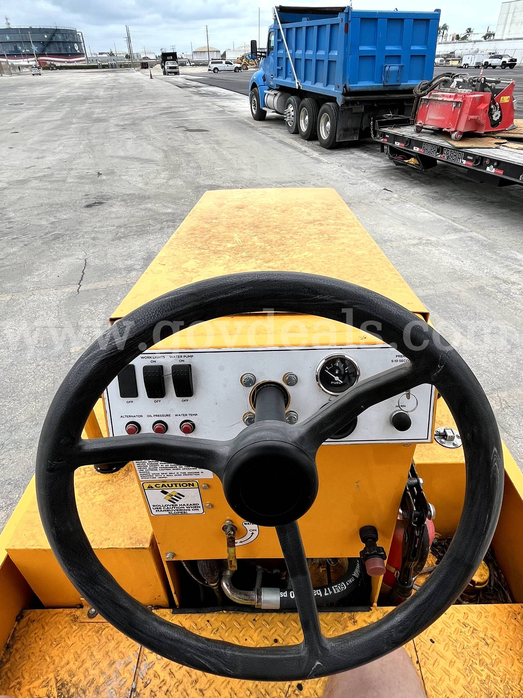 (2023) BASIC 700 Traffic Roller, Kubota Diesel, Seven Pneumatic Tires Basic 700 Government Surplus Auction - Photo #6