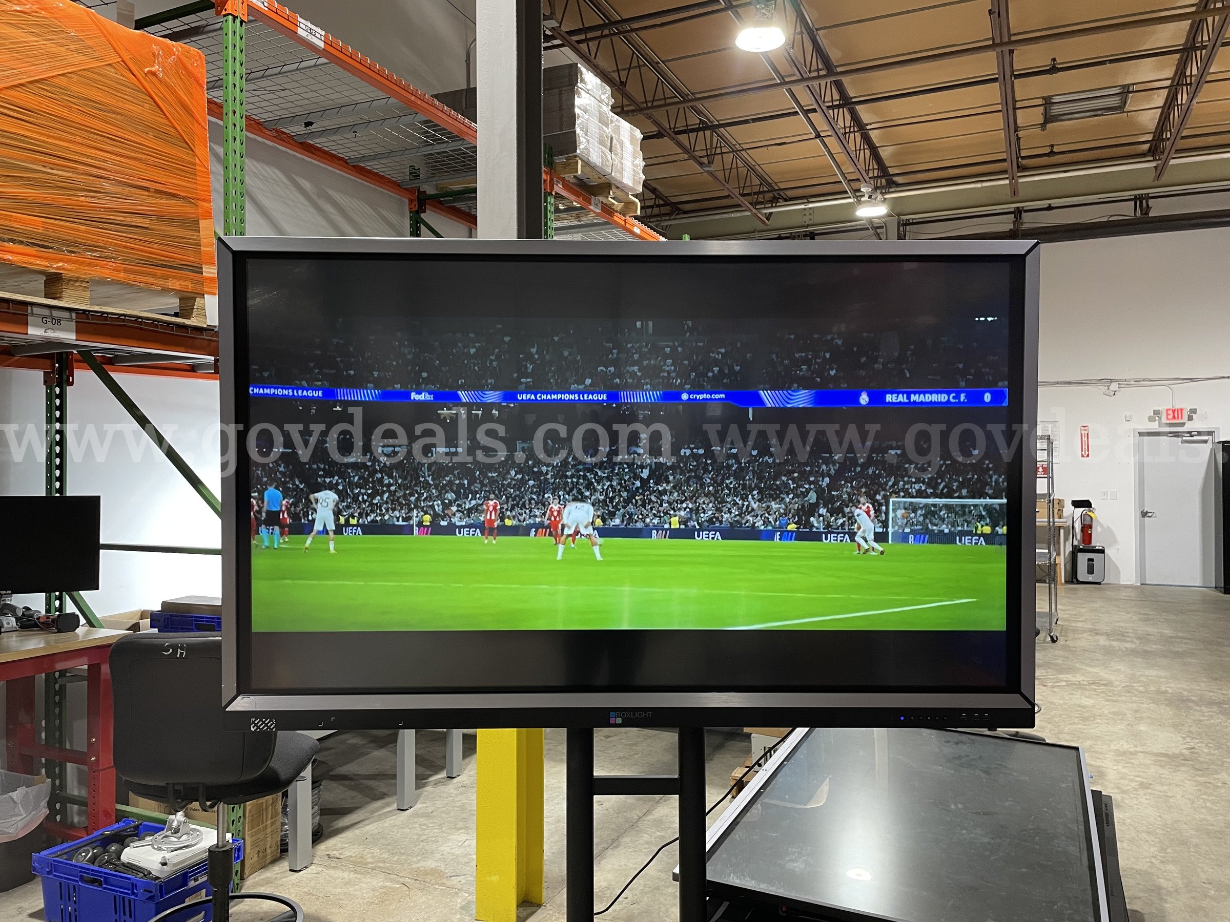 75" Boxlight Interactive Flat Panel Touchscreen Smart Board Boxlight  Government Surplus Auction - Primary Photo