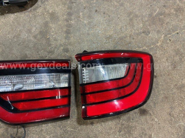 2015 Dodge Durango Taillights and Grille Dodge Durango Government Surplus Auction - Photo #5