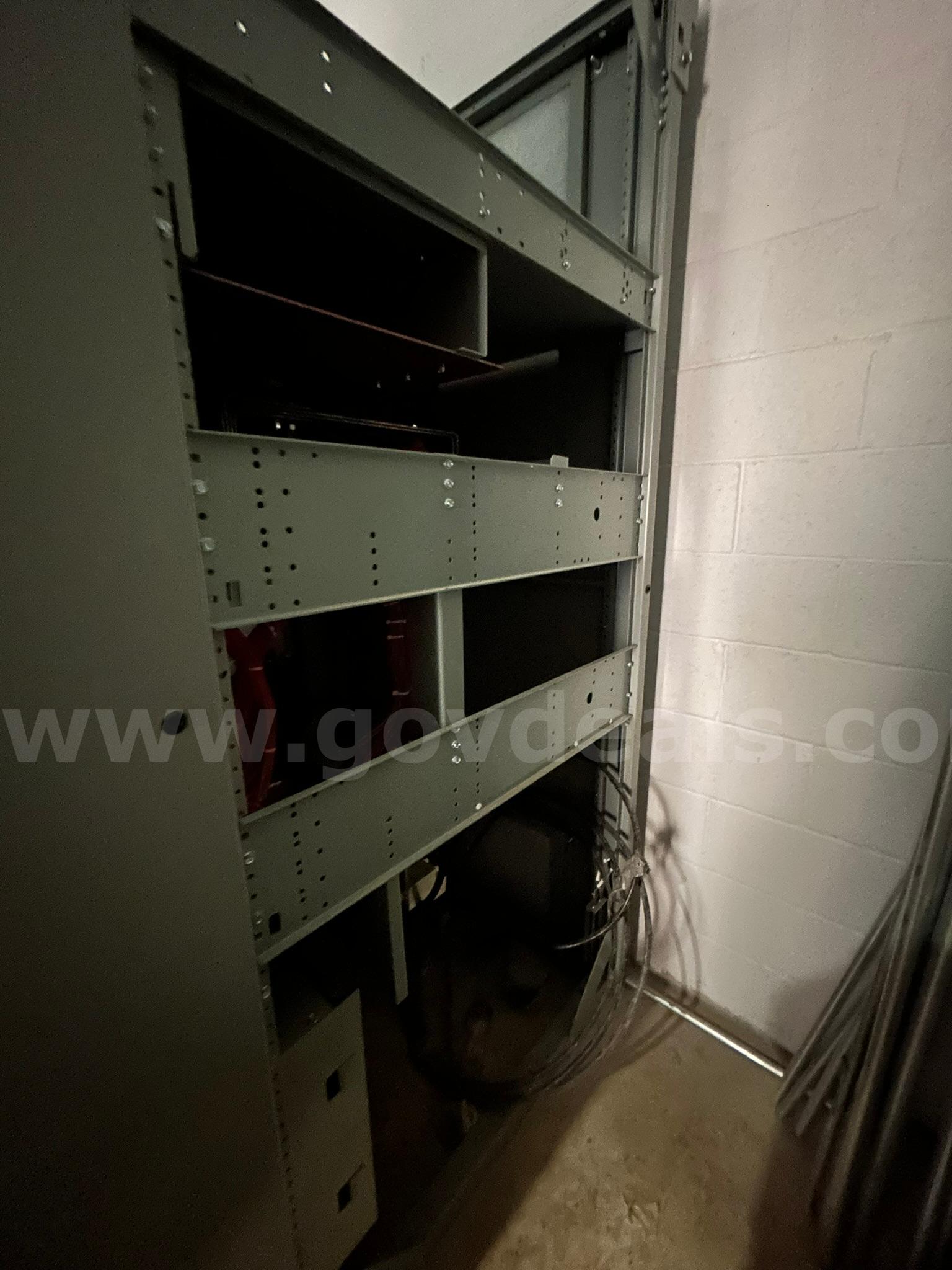 Eaton 1200A Automatic Transfer Switch Eaton 1200A Government Surplus Auction - Photo #6