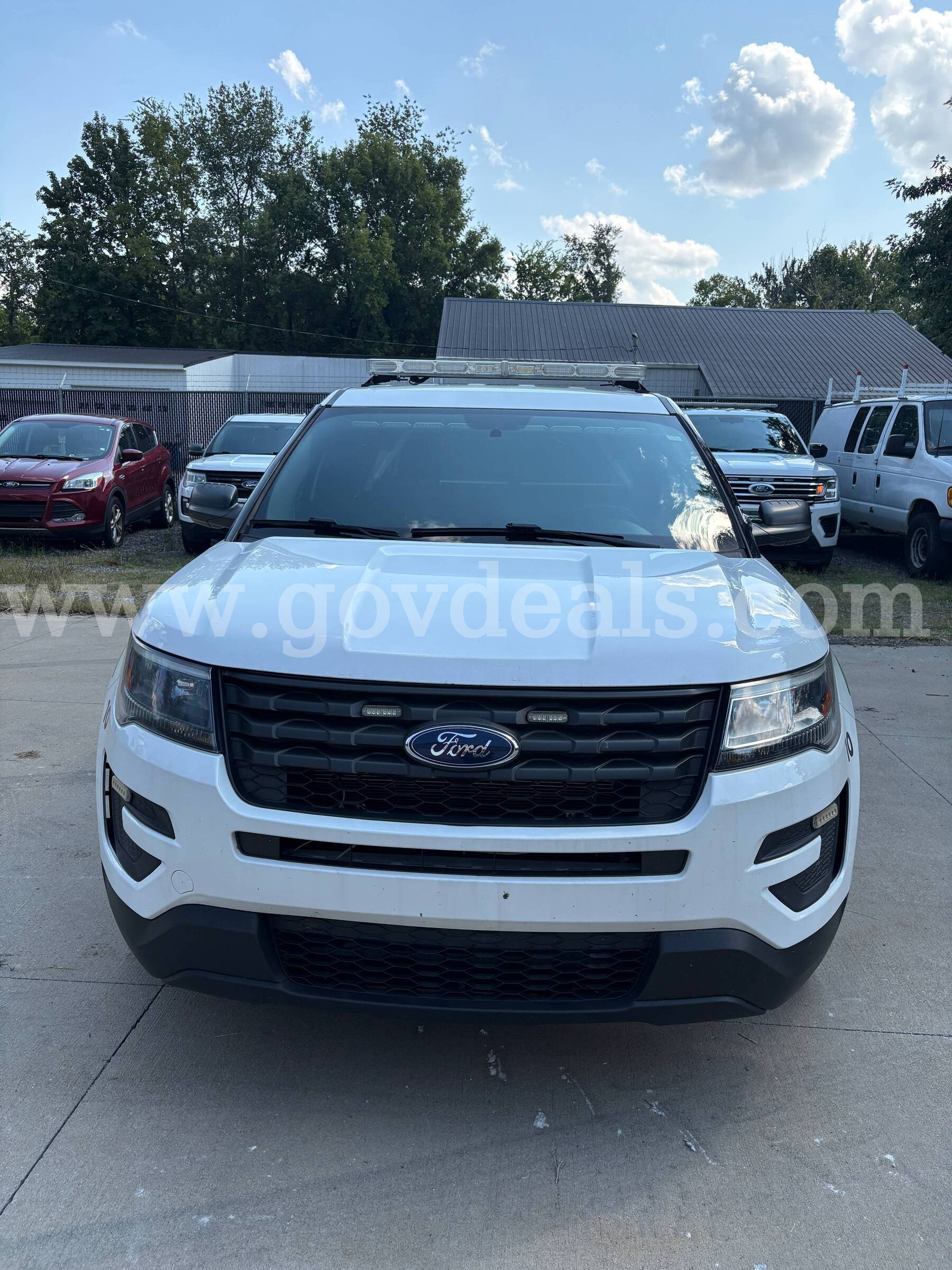 2017 Ford Explorer Police 4WD Ford Explorer Government Surplus Auction - Primary Photo