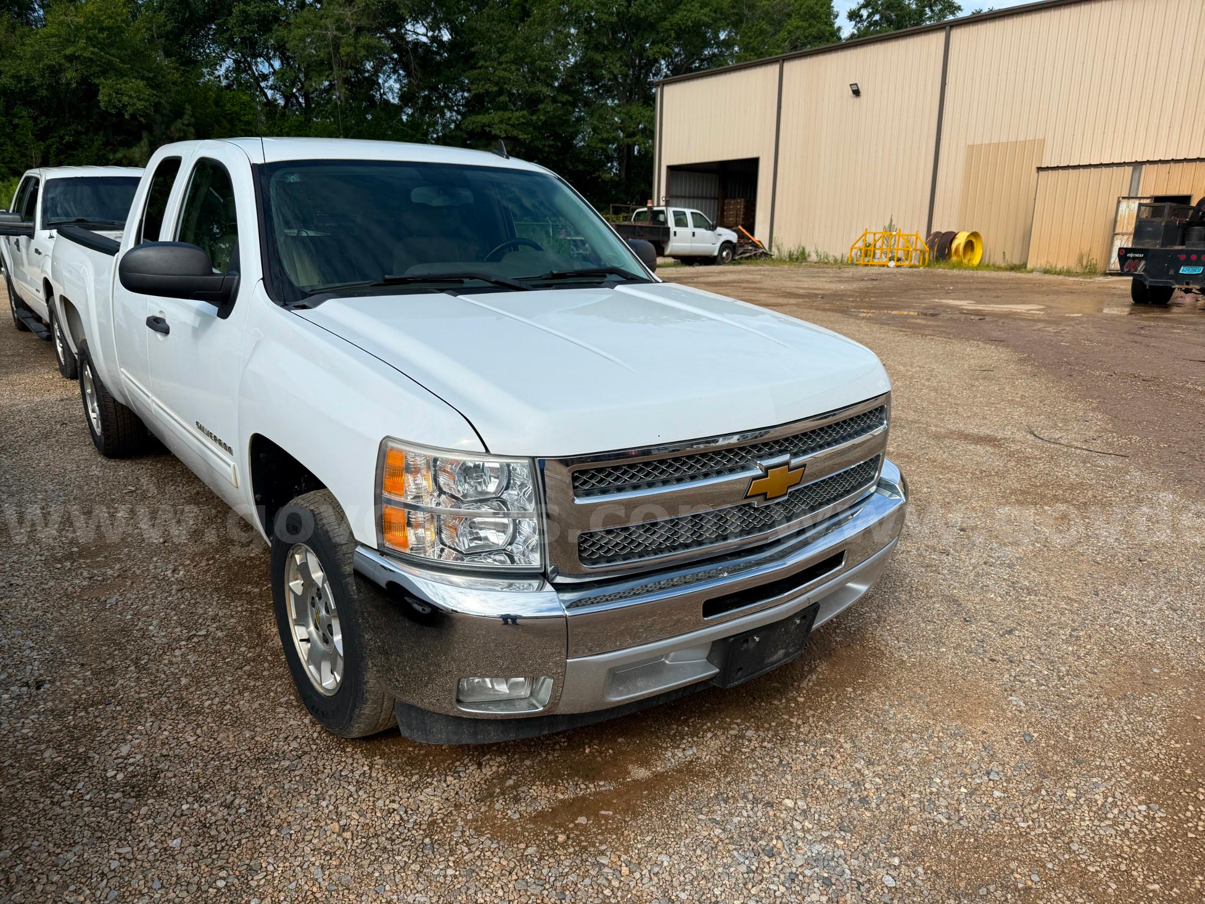 2012 Chevrolet Silverado 1500 LT Ext. Cab 2WD Chevrolet Silverado Government Surplus Auction - Photo #2