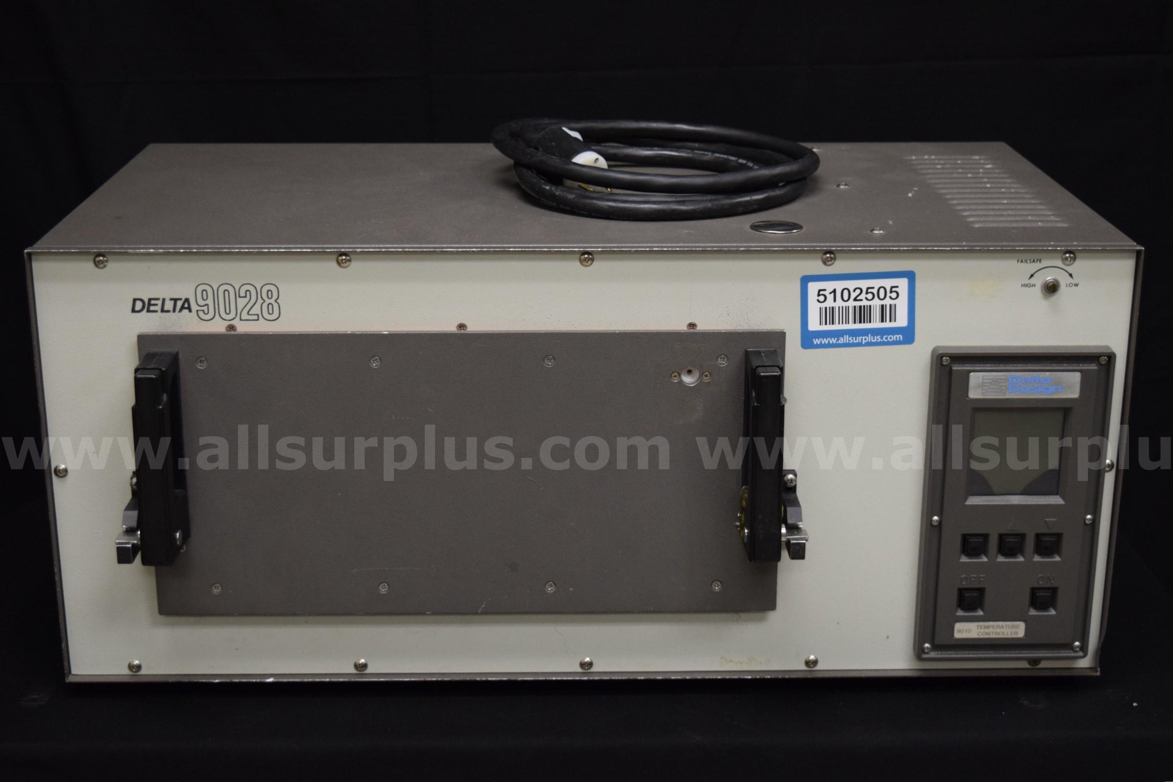 Delta 9028 1-3-1 Environmental Chamber