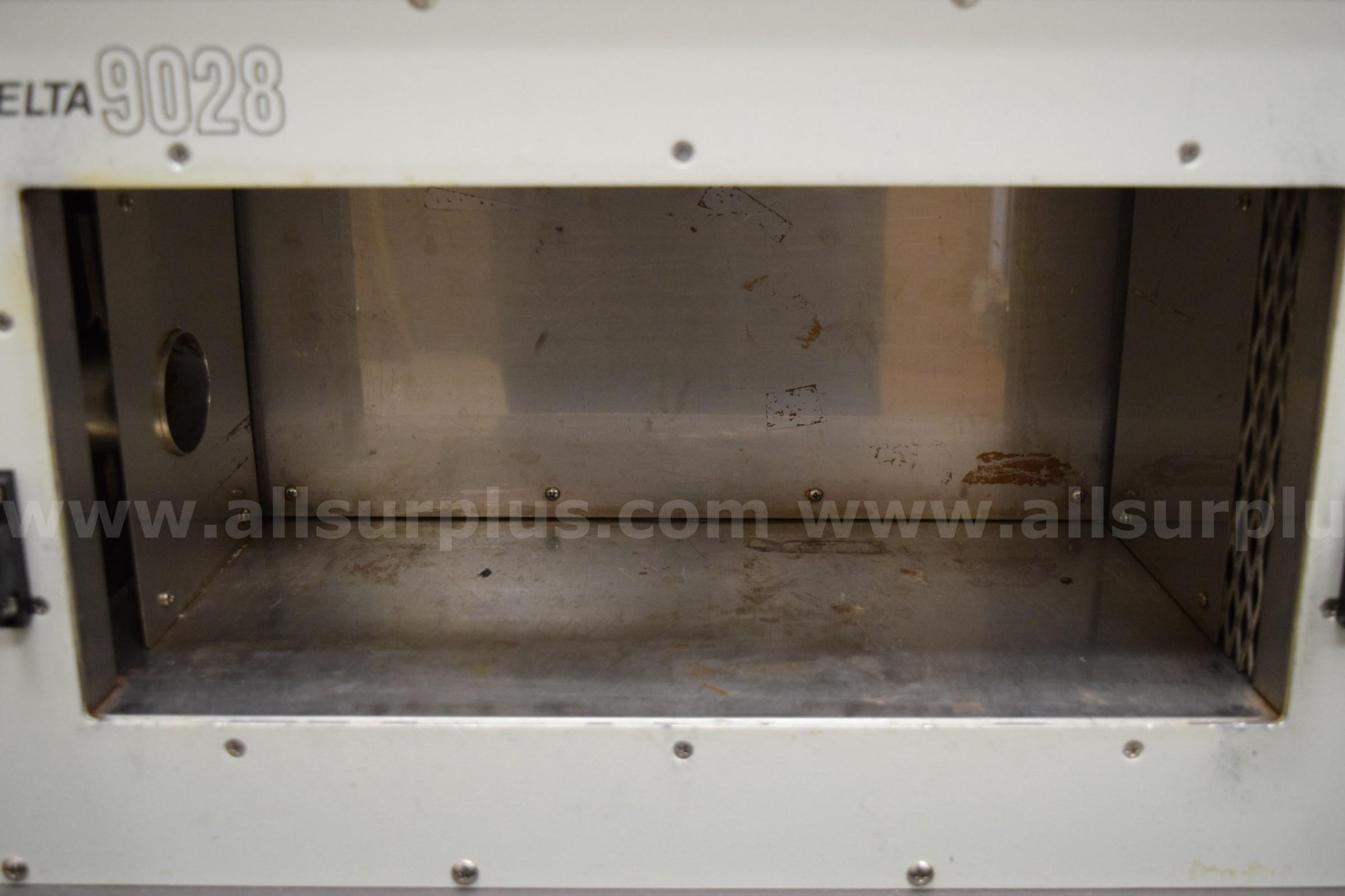 Delta 9028 1-3-1 Environmental Chamber Delta 9028 Government Surplus Auction - Photo #2