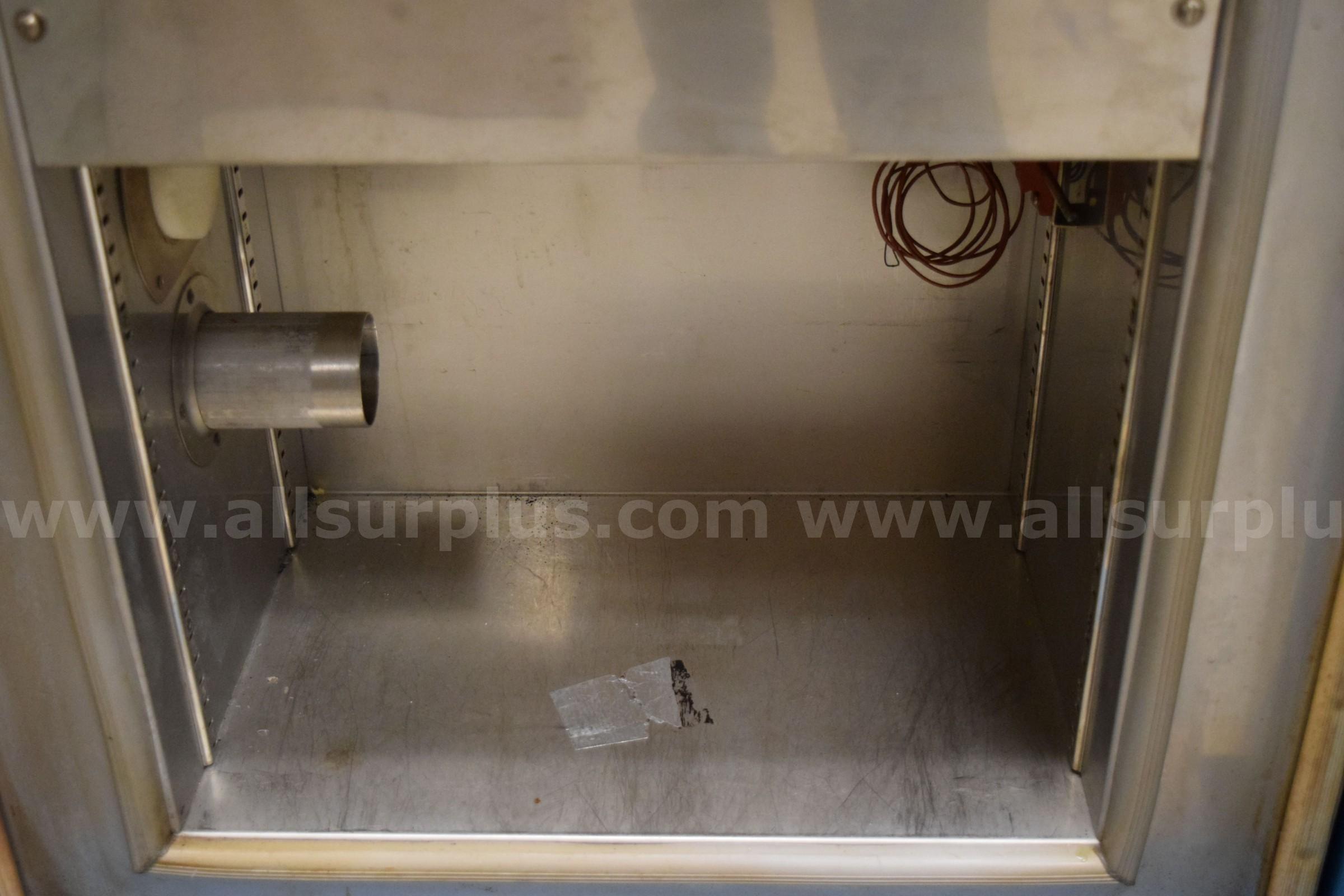 Thermotron S-1.2C Environmental Chamber Thermotron S-1.2C Government Surplus Auction - Photo #2