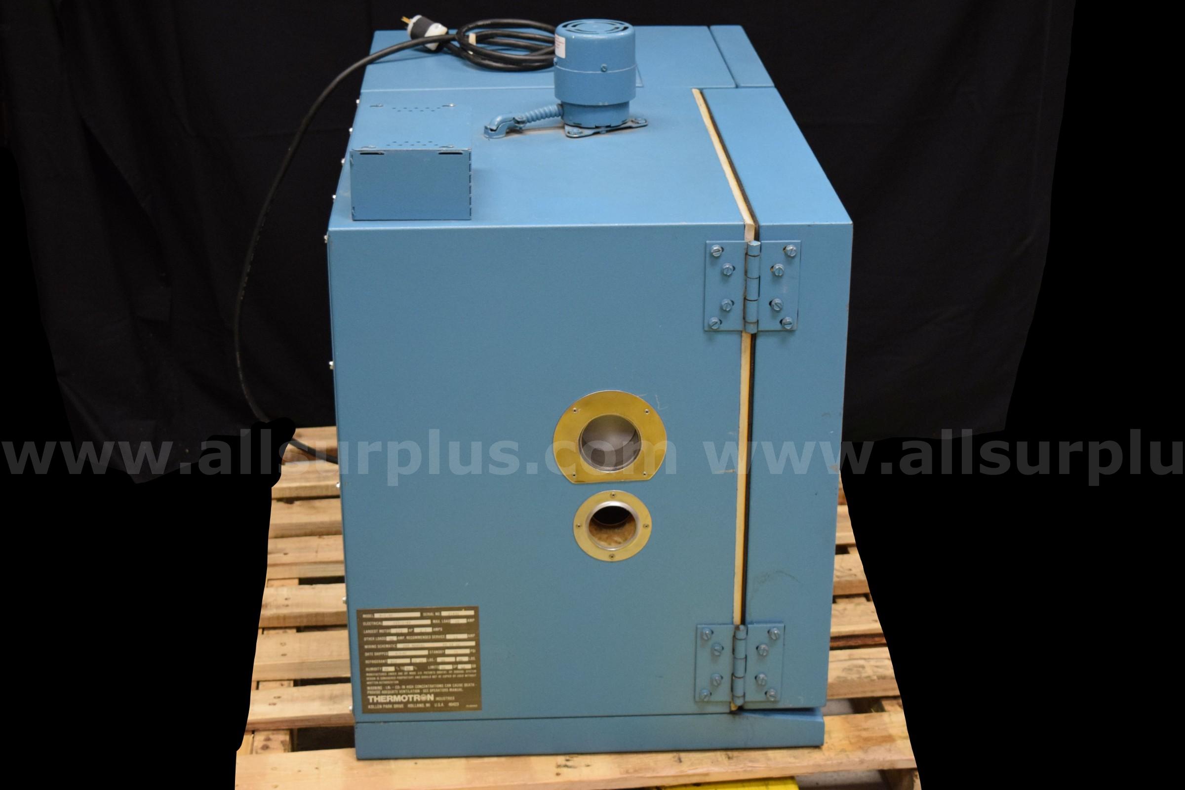 Thermotron S-1.2C Environmental Chamber Thermotron S-1.2C Government Surplus Auction - Photo #6