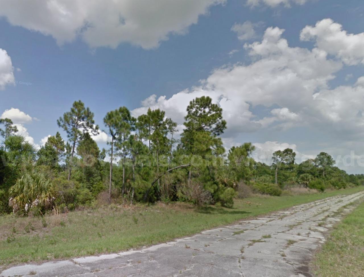 Undeveloped, Residential Corner Lot in North Port, FL   Government Surplus Auction - Photo #2