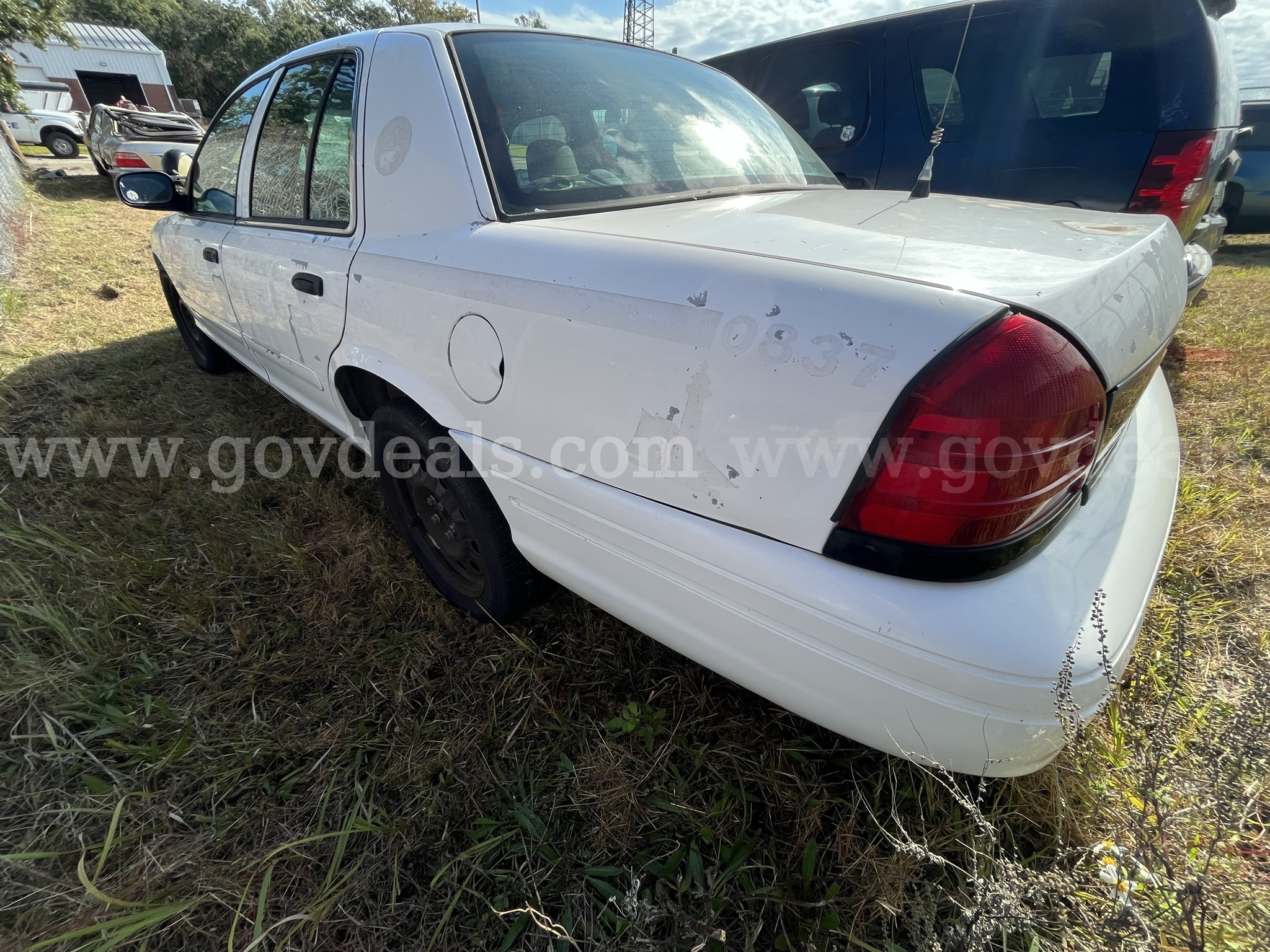 2008 FORD CROWN VICTORIA, RETIRED POLICE VEHICLE FORD CROWN VICTORIA Government Surplus Auction - Photo #4