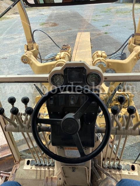 1997 CAT 12H MOTOR GRADER 12' MOLDBOARD CAT 12H Government Surplus Auction - Photo #3