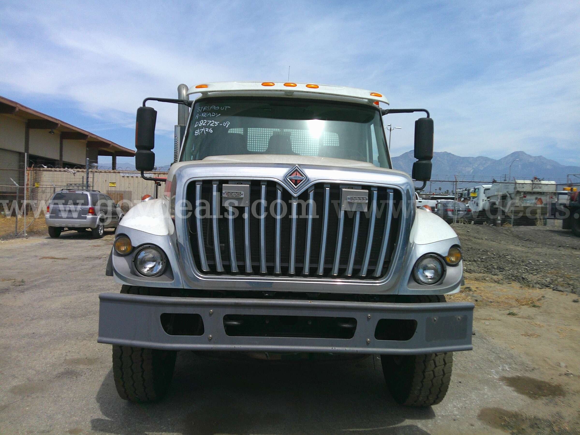 2009 International 7500 International 7500 Government Surplus Auction - Photo #3
