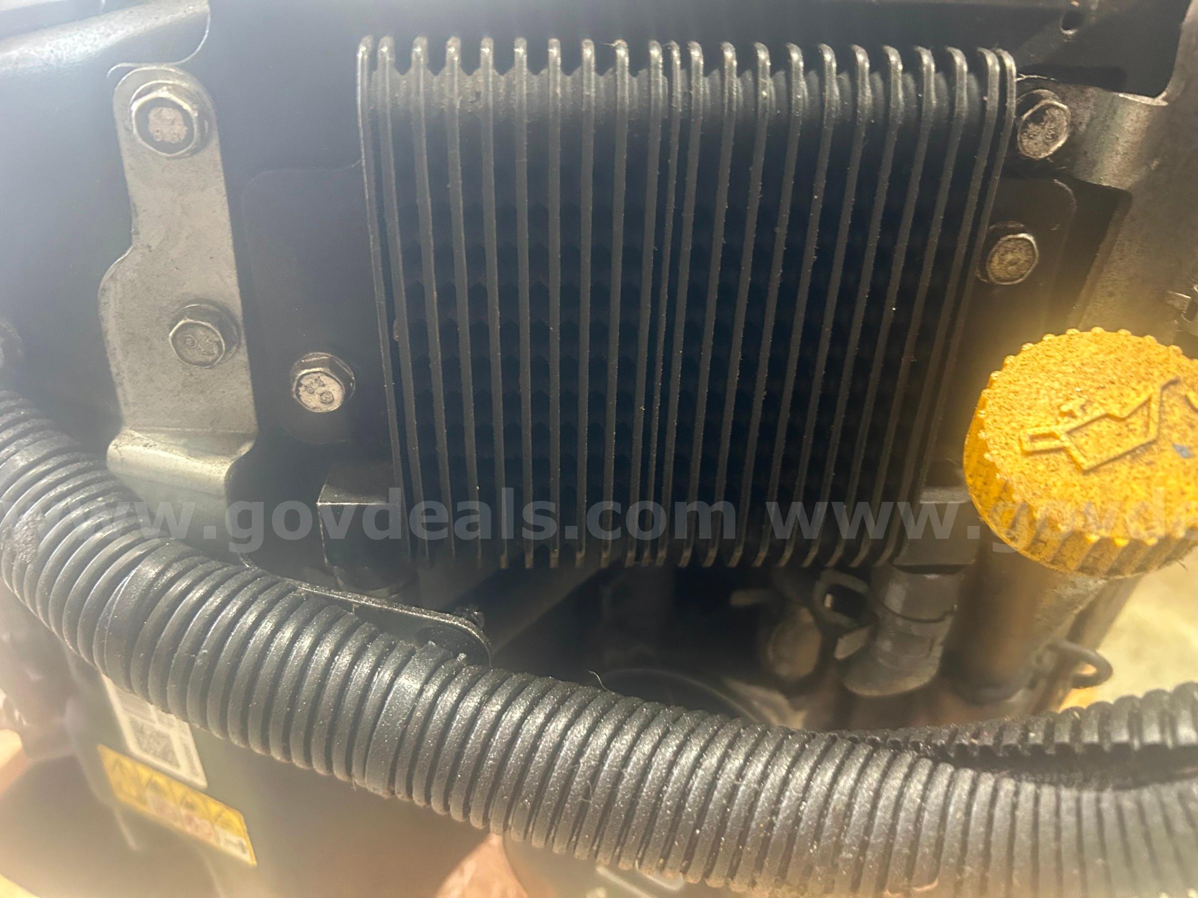 KAWASAKI FX1000 EFI VERTICAL SHAFT TWIN CYLINDER ENGINE KAWASAKI FX1000 Government Surplus Auction - Photo #5