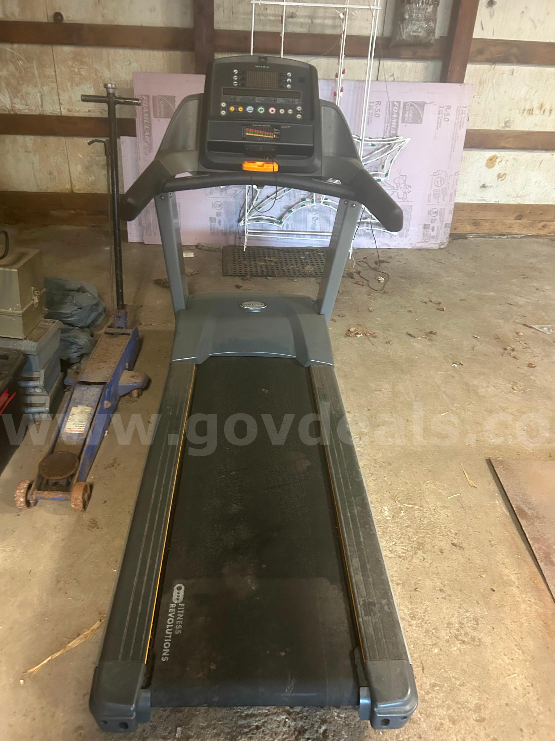 Treadmill Matrix  Government Surplus Auction - Photo #2