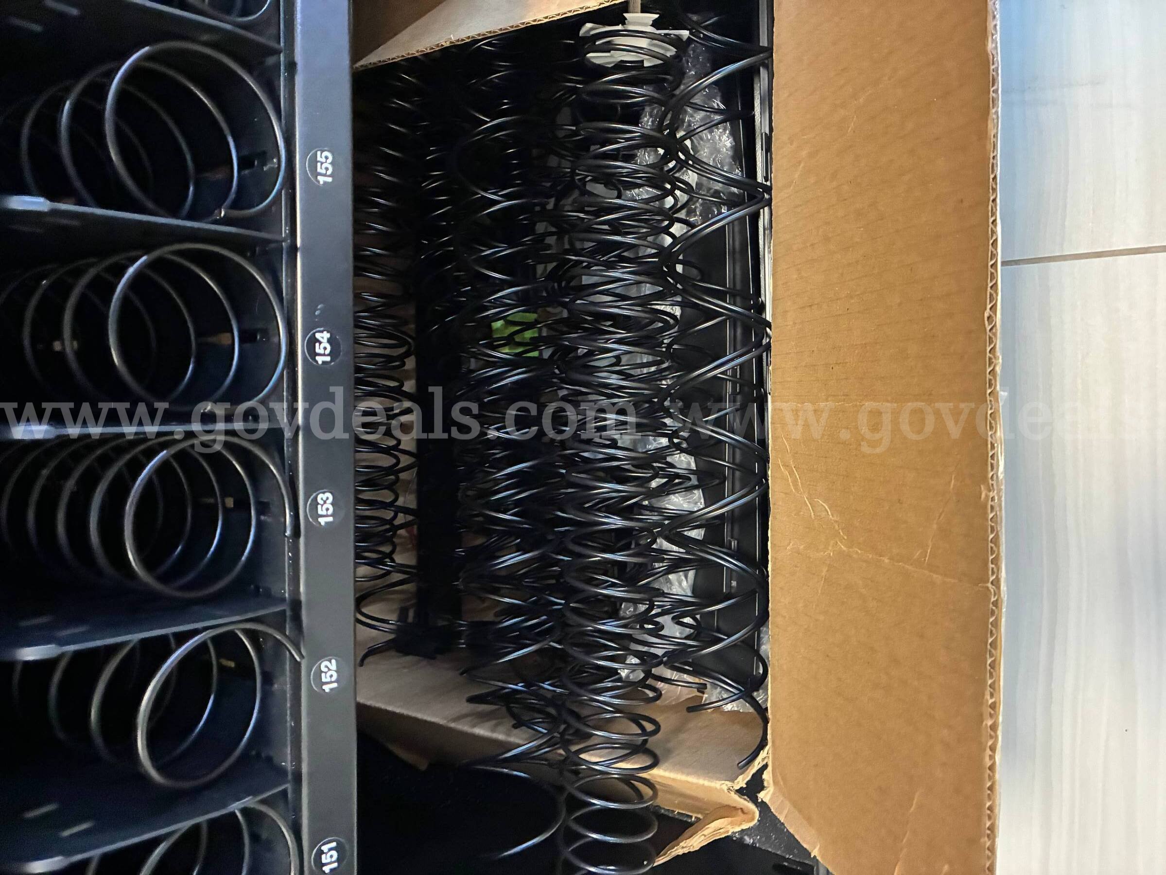 U-Cap it inventory machines- 2 machines and locker   Government Surplus Auction - Photo #5