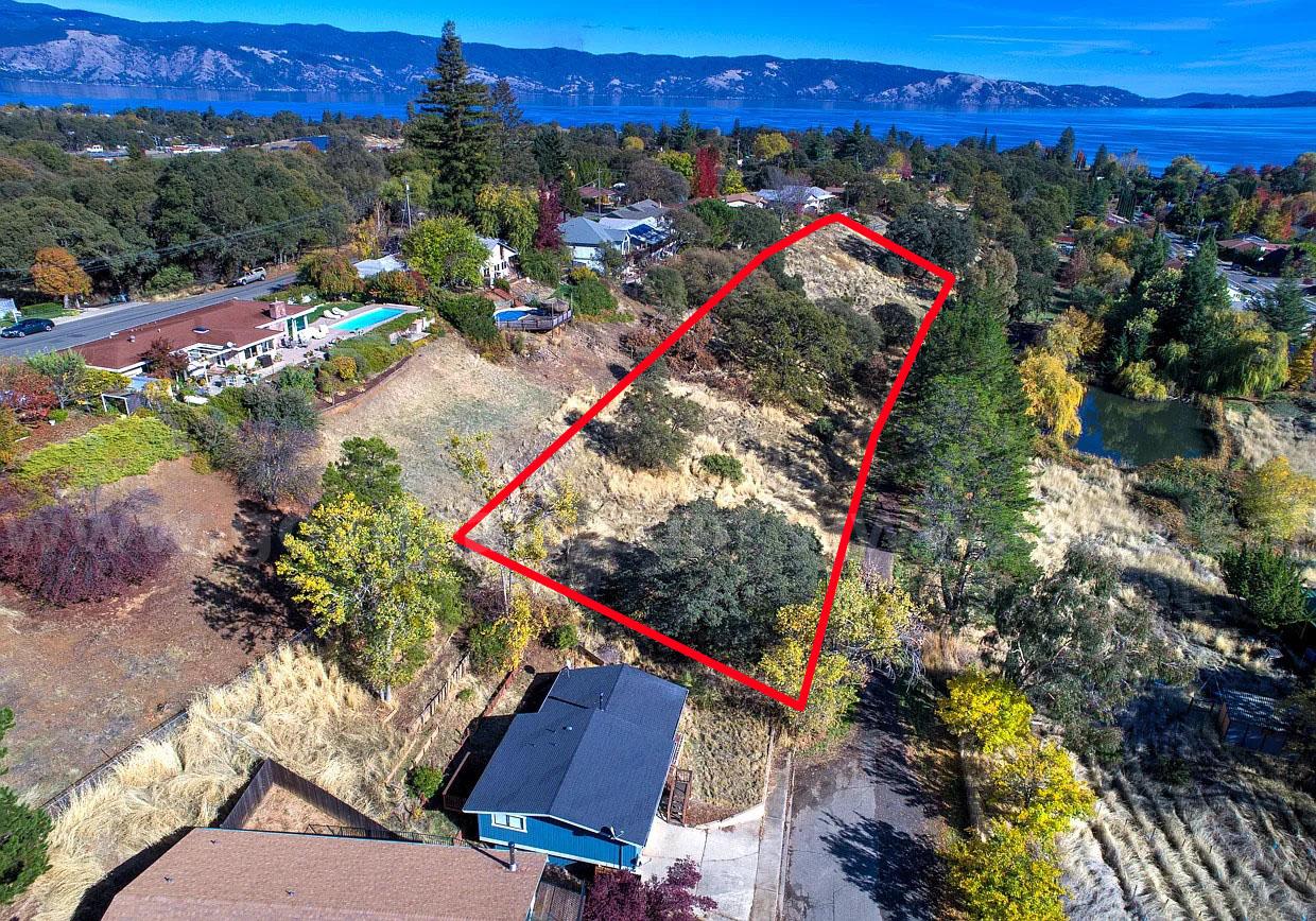 1.48 Acres in Clearlake, California - Assessed Value $102,402   Government Surplus Auction - Photo #2