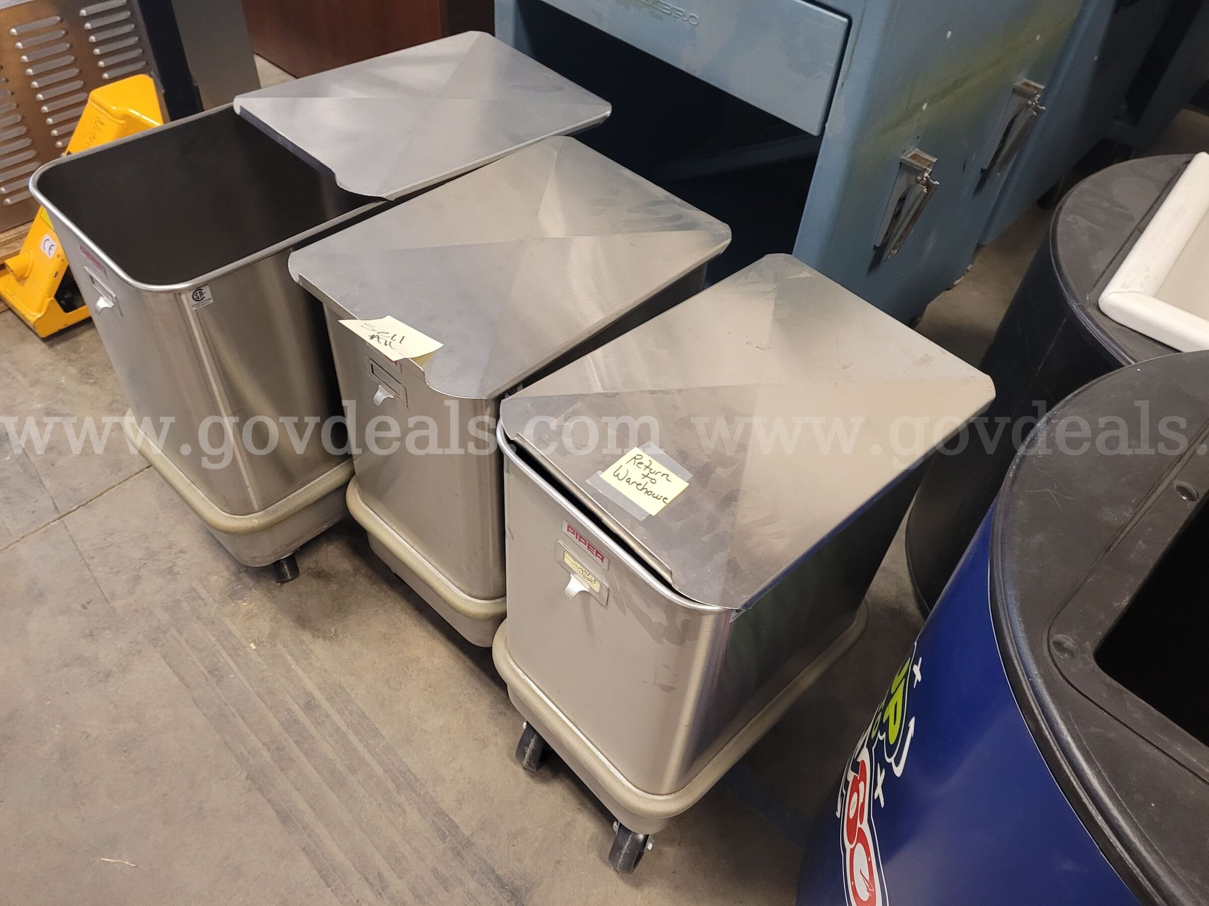 Lot of 3 Piper Stainless Steel Rolling Ingredient Bins Piper  Government Surplus Auction - Photo #3
