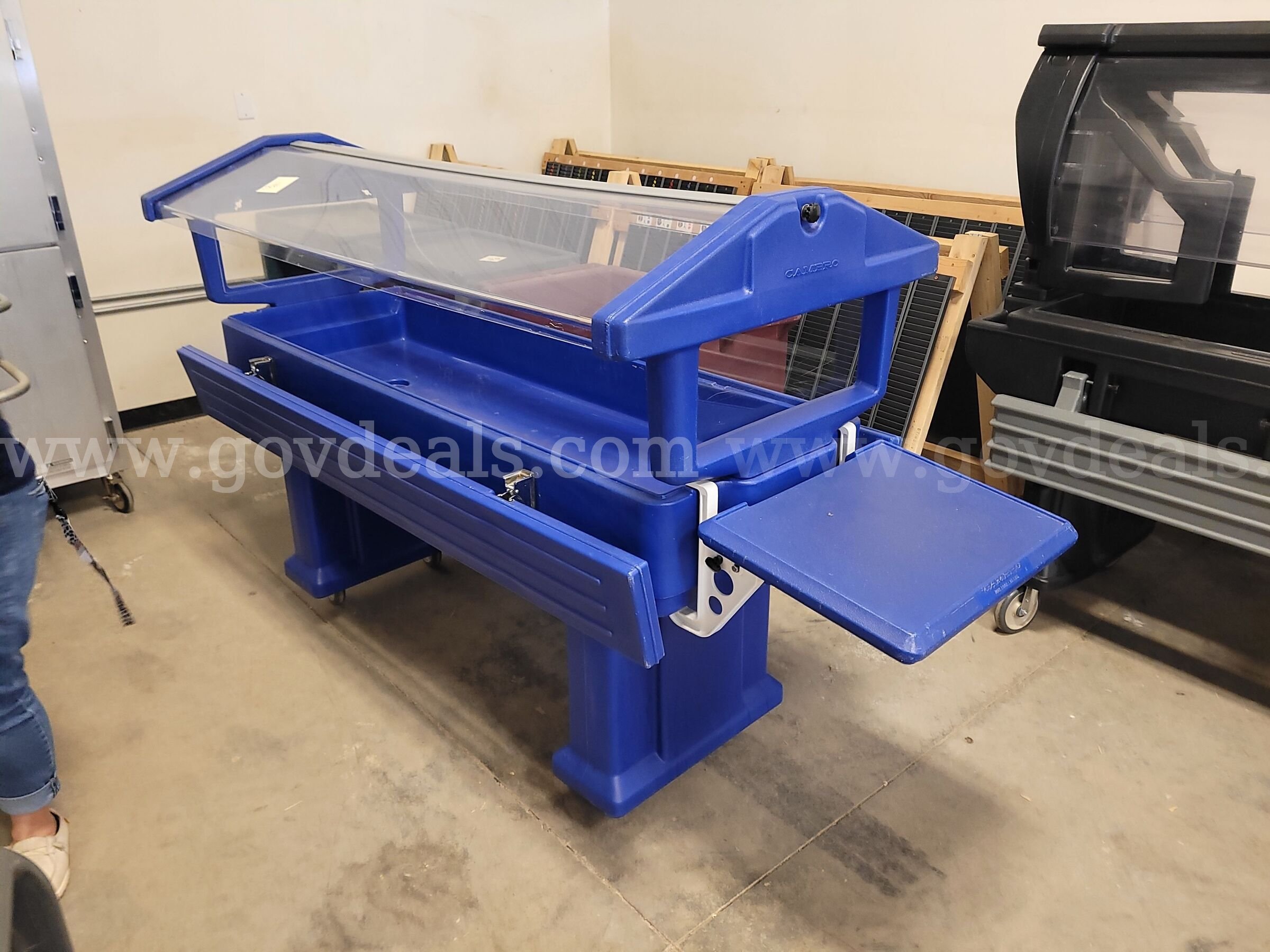 Cambro Portable Salad Bar / Food Service Display Station Cambro  Government Surplus Auction - Photo #2