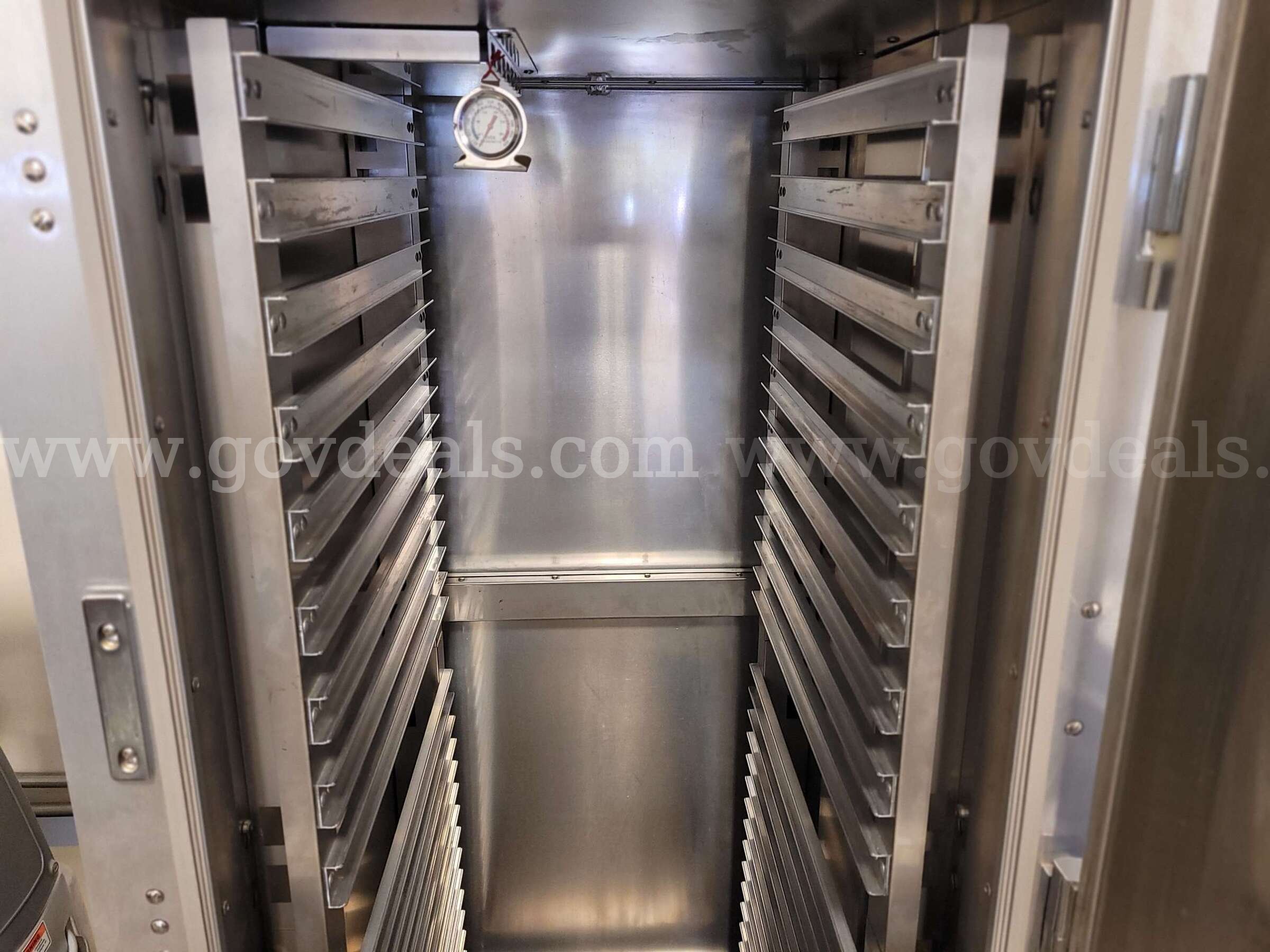 Metro C5 Heated Holding Cabinet – Model C569-NDS-LPDS Metro C569 Government Surplus Auction - Photo #4