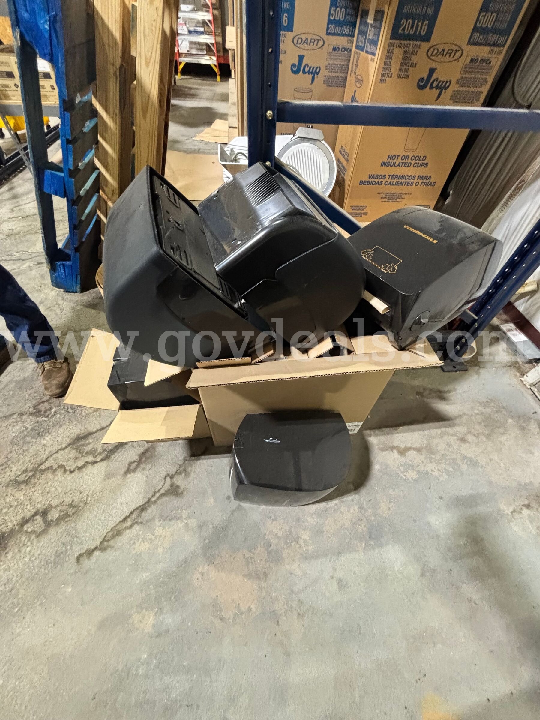 Surplus – Lot of Commercial Roll Paper Towel Dispensers (Approx. 20+)   Government Surplus Auction - Photo #3