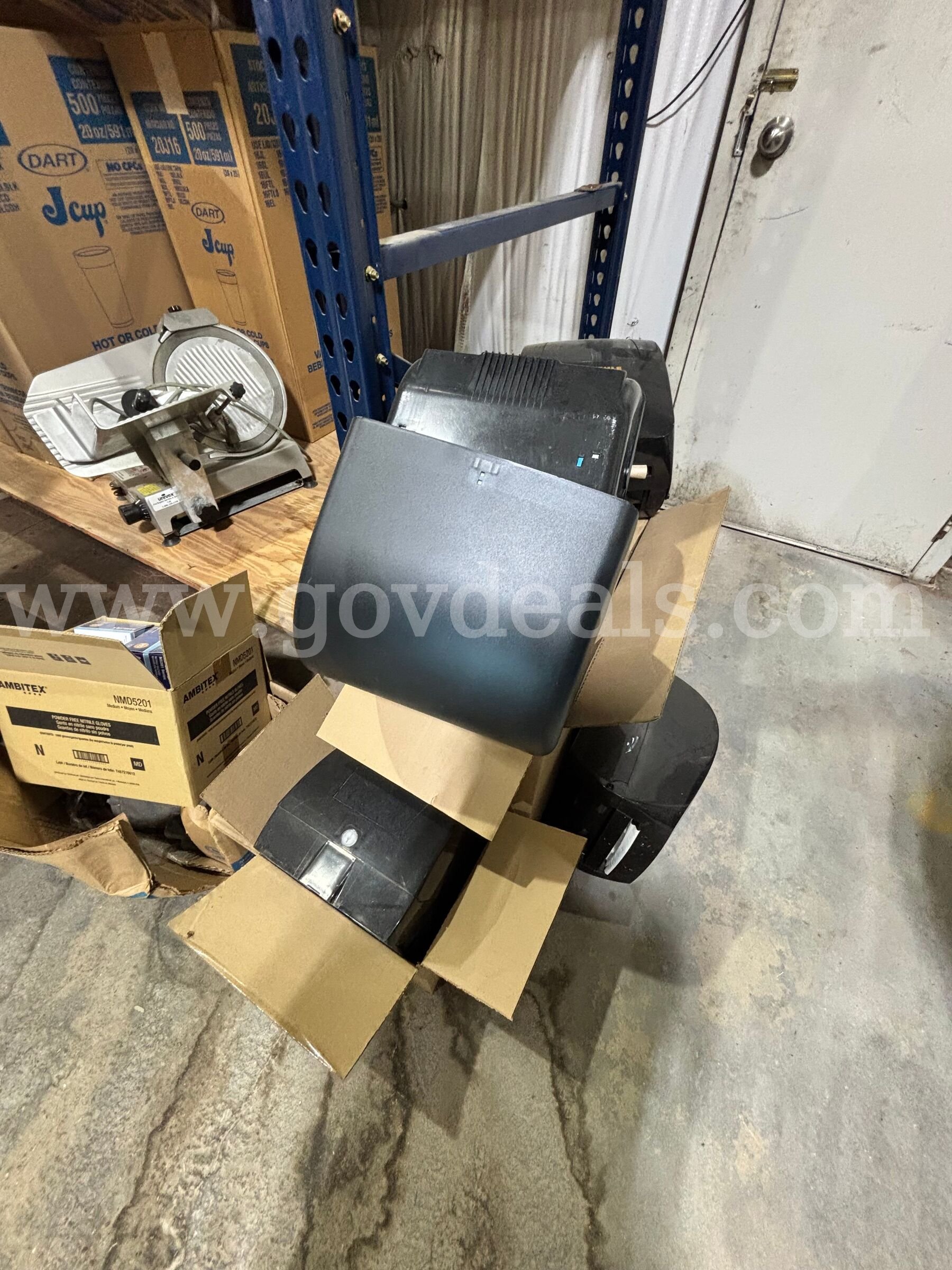 Surplus – Lot of Commercial Roll Paper Towel Dispensers (Approx. 20+)   Government Surplus Auction - Photo #5