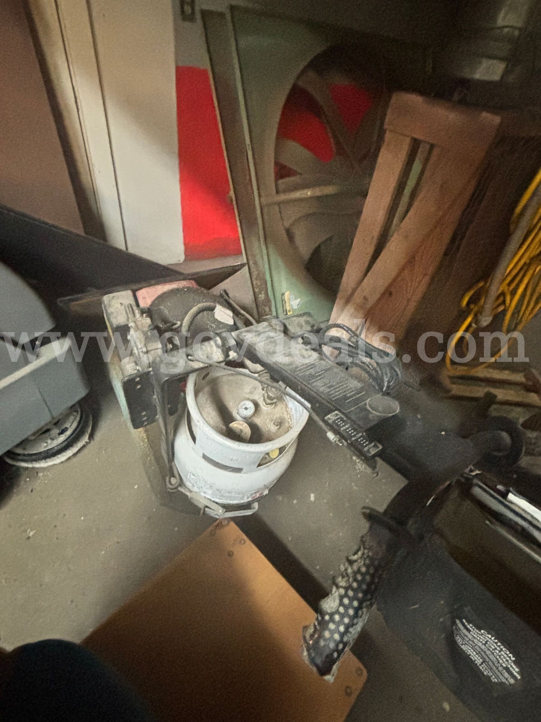 Propane-Powered Walk-Behind Floor Burnisher/Buffer – Honda Engine Honda  Government Surplus Auction - Photo #2