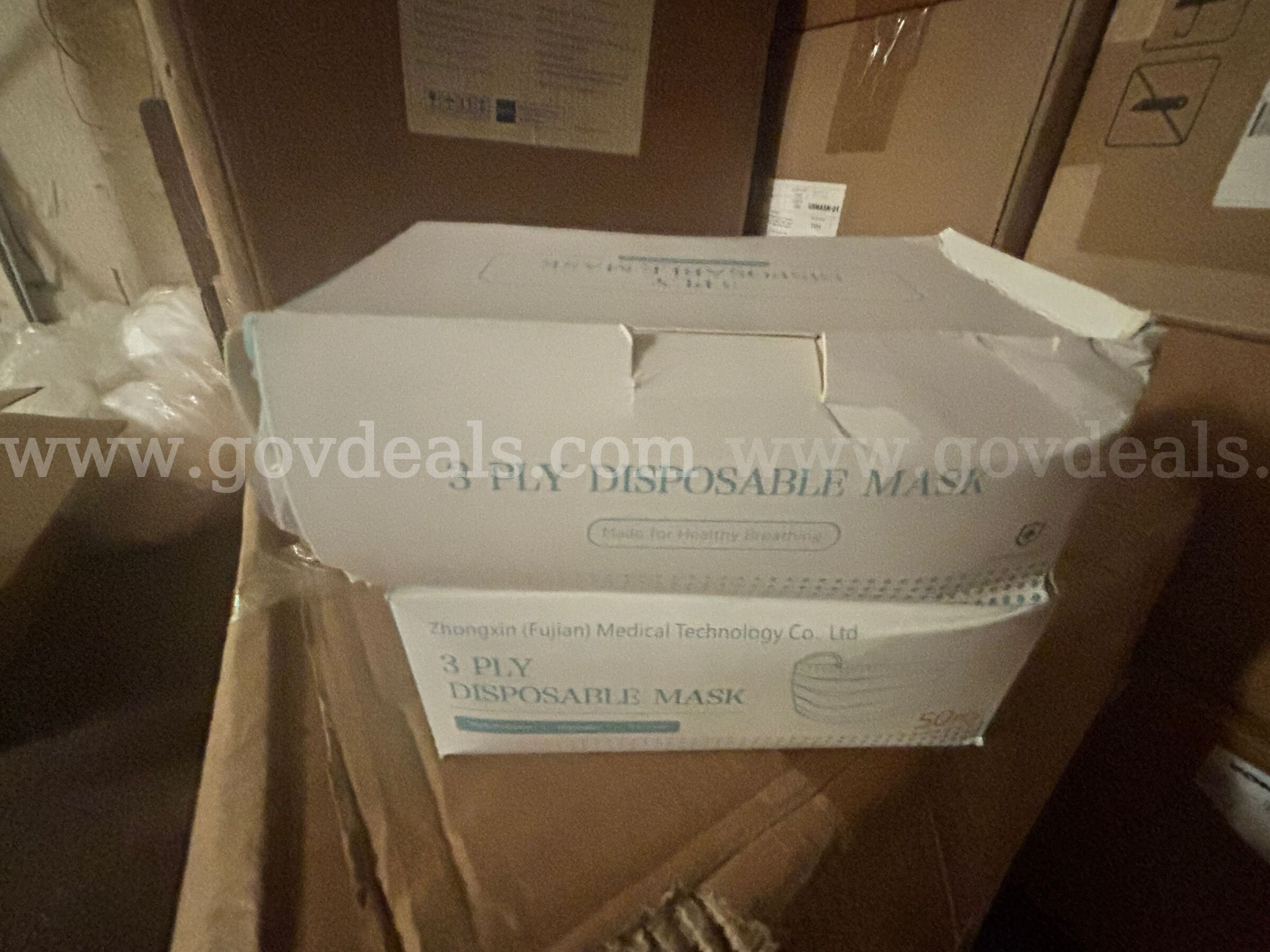 Large Bulk Lot – New Face Masks (Disposable & Reusable) – COVID Surplus Case  Government Surplus Auction - Photo #2