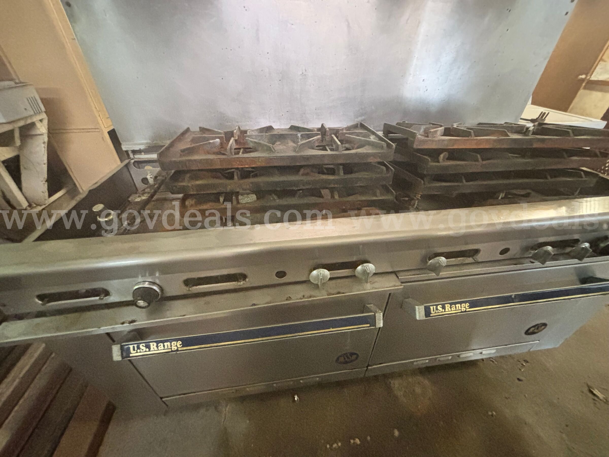 Lot of (2) Commercial Electric Ovens/Ranges – One Working, One Needs Repair   Government Surplus Auction - Photo #2