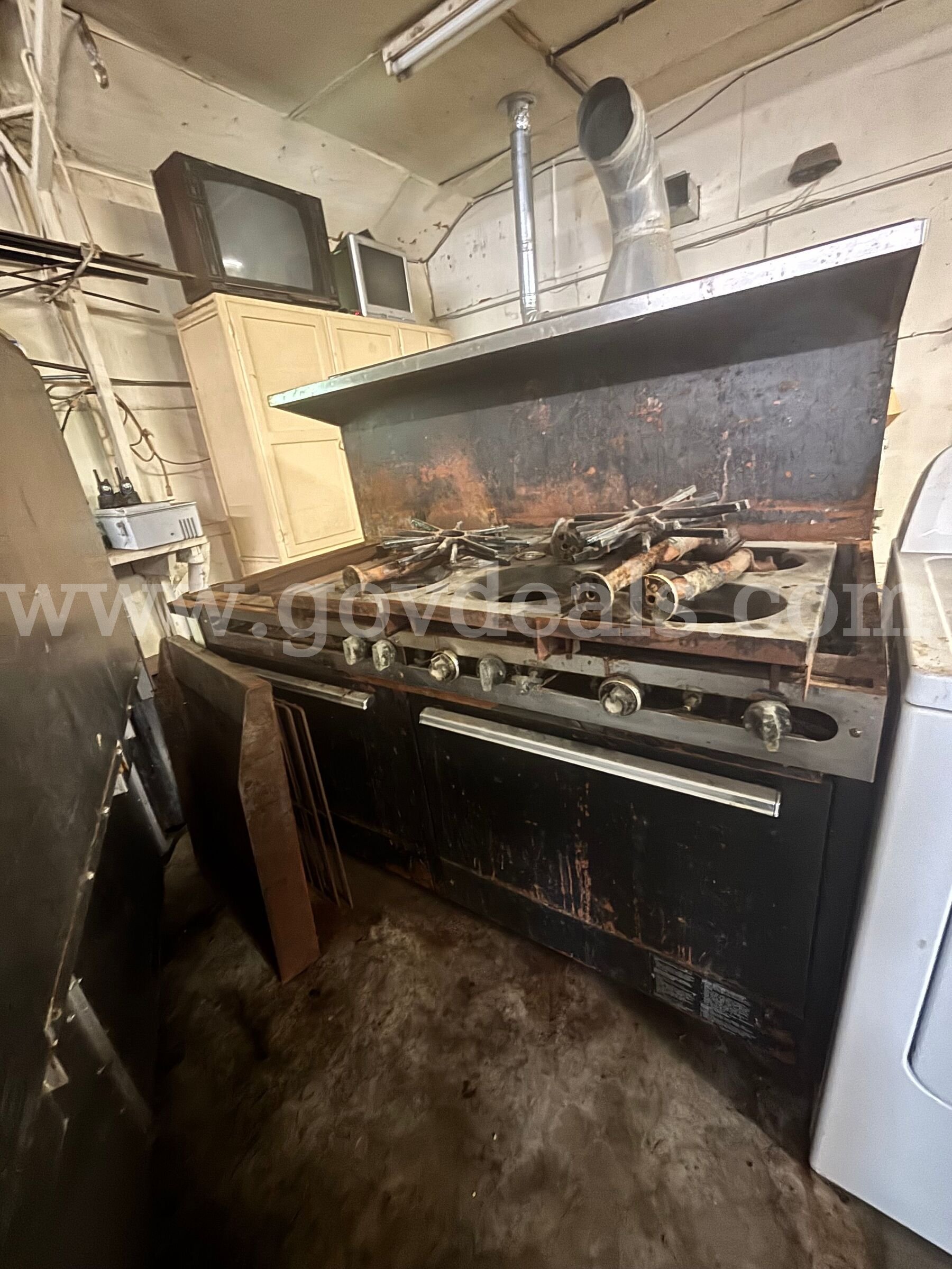 Lot of (2) Commercial Electric Ovens/Ranges – One Working, One Needs Repair   Government Surplus Auction - Photo #5