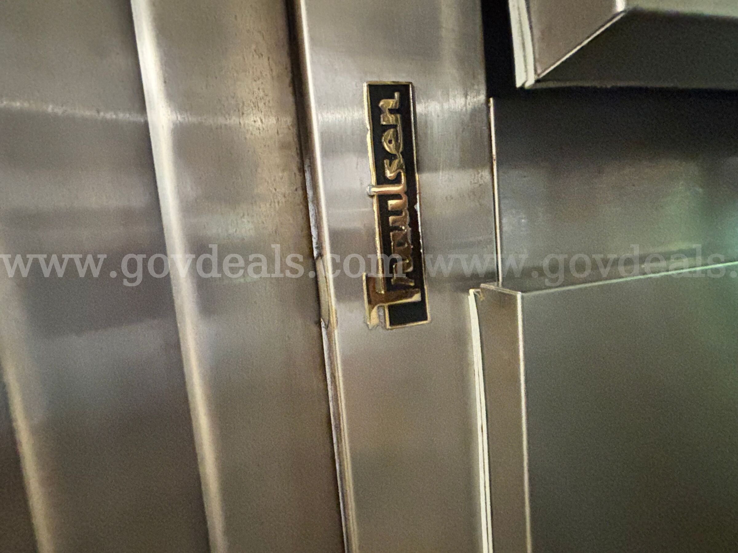 Traulsen G-Express Roll-In Commercial Refrigerator – Model G20010  Express Government Surplus Auction - Photo #3