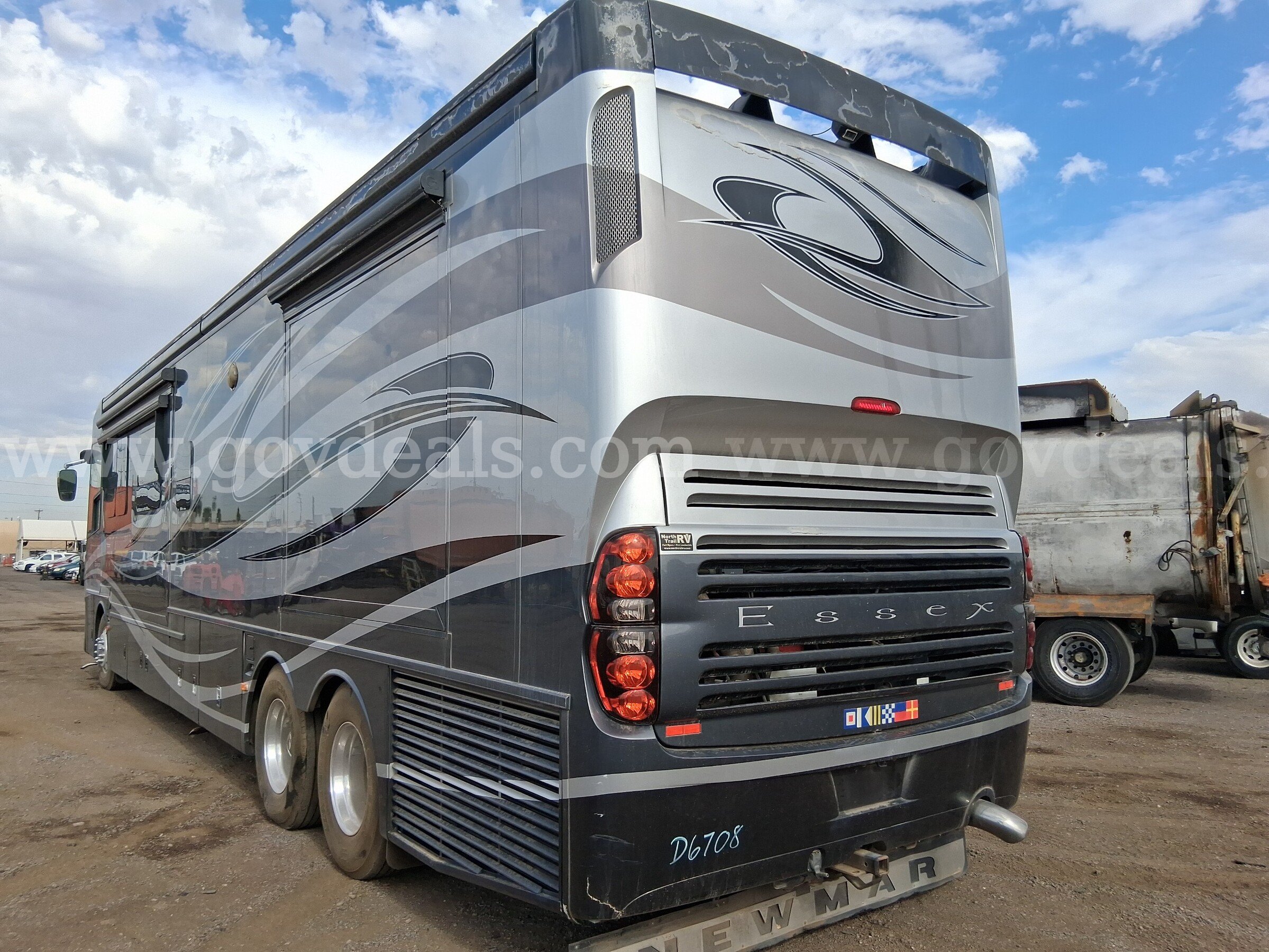 2008 Newmar Essex 4514 Class A Diesel Pusher Motorhome Newmar 4514 Government Surplus Auction - Photo #3