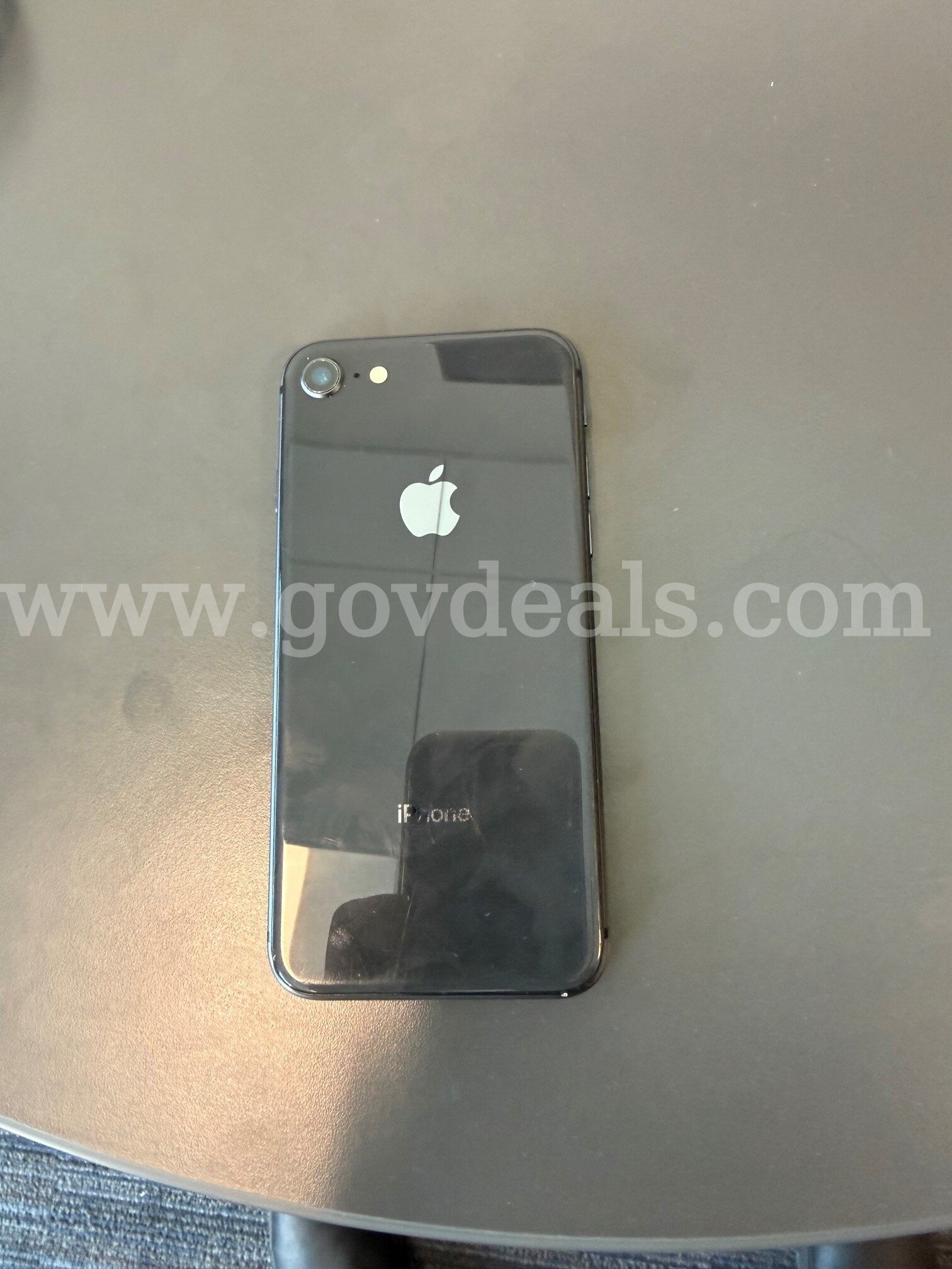 iPhone 8 Apple iPhone 8 Government Surplus Auction - Photo #2