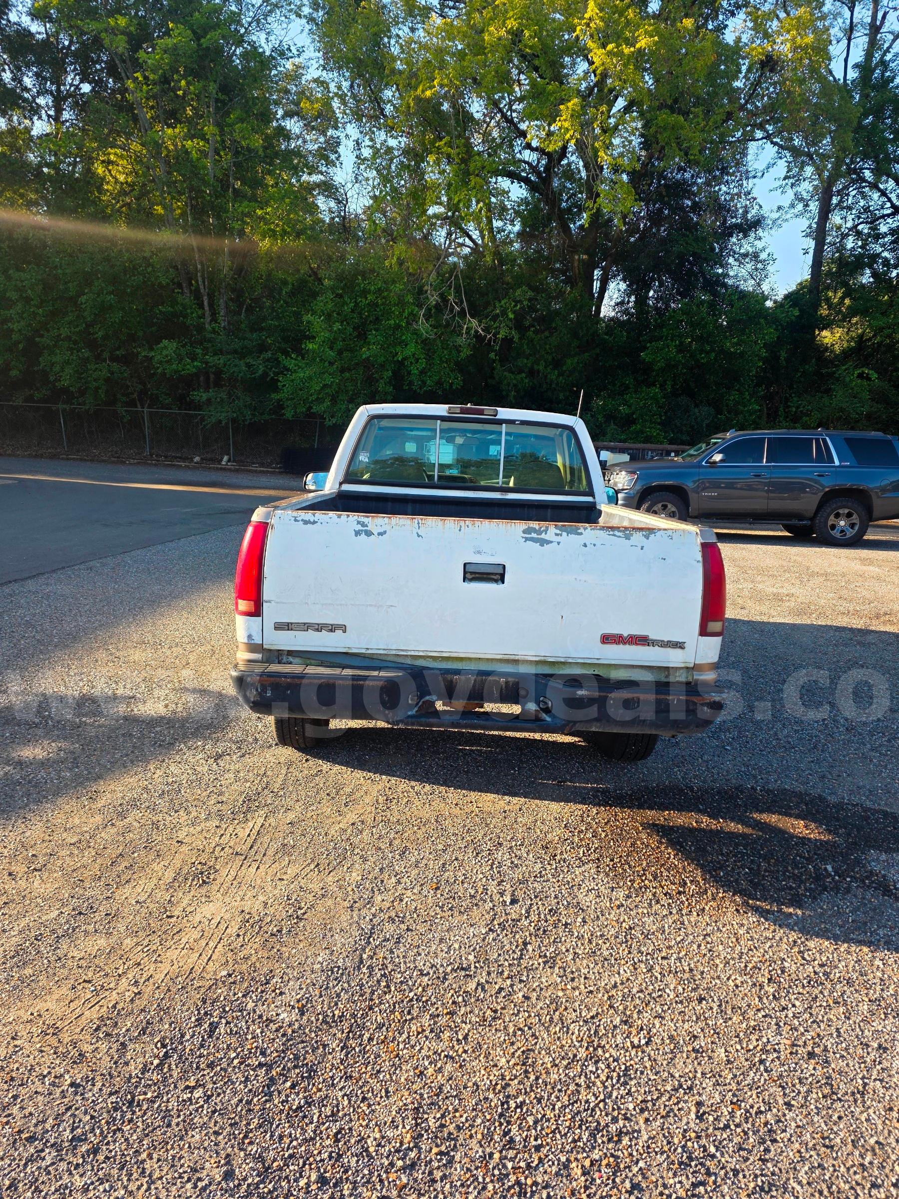 1996 GMC Pickup 1500 GMC 1500 Government Surplus Auction - Photo #2