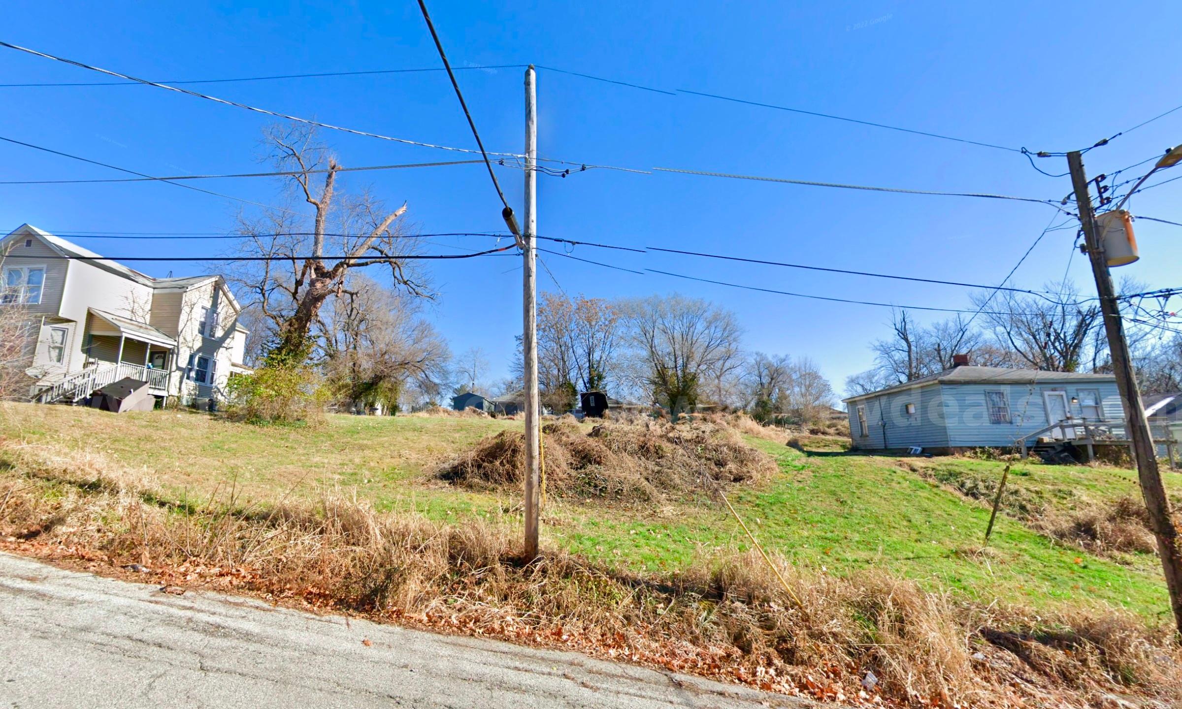 (No Reserve) 42 X 120 Sq ft. Residential CITY-LOT in Alton, IL (Next to School and Golf Course)  120 Government Surplus Auction - Photo #4